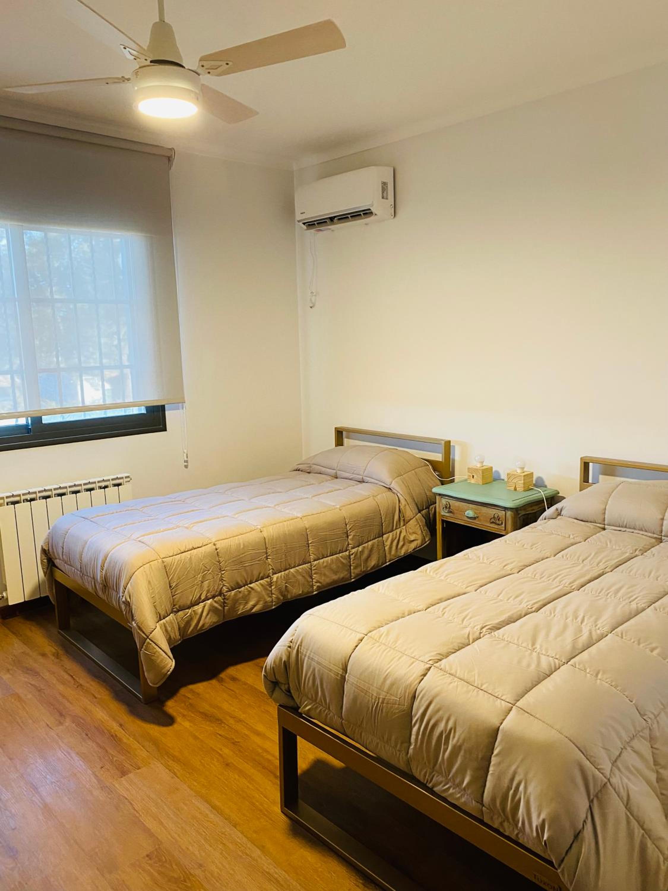 Twin Room with Private Bathroom photo 1