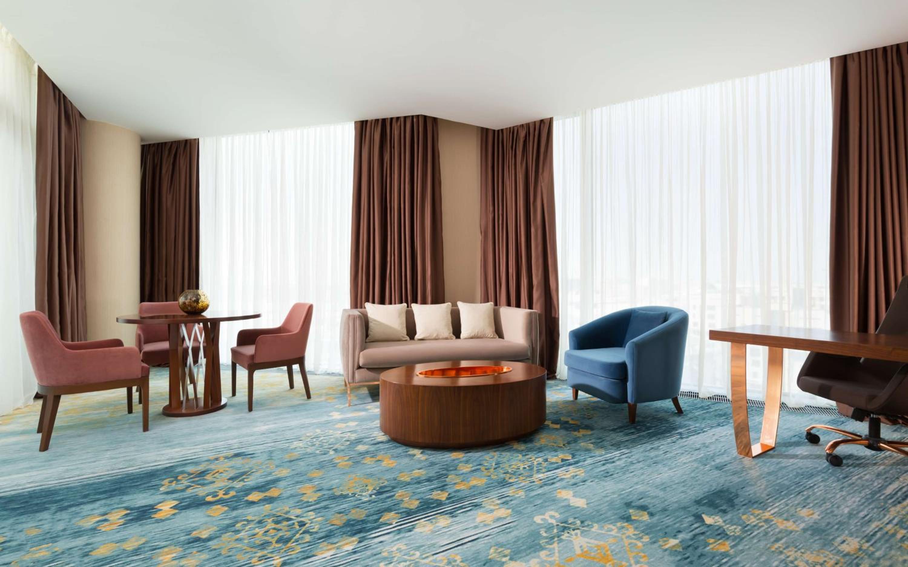 Executive Suite photo 2