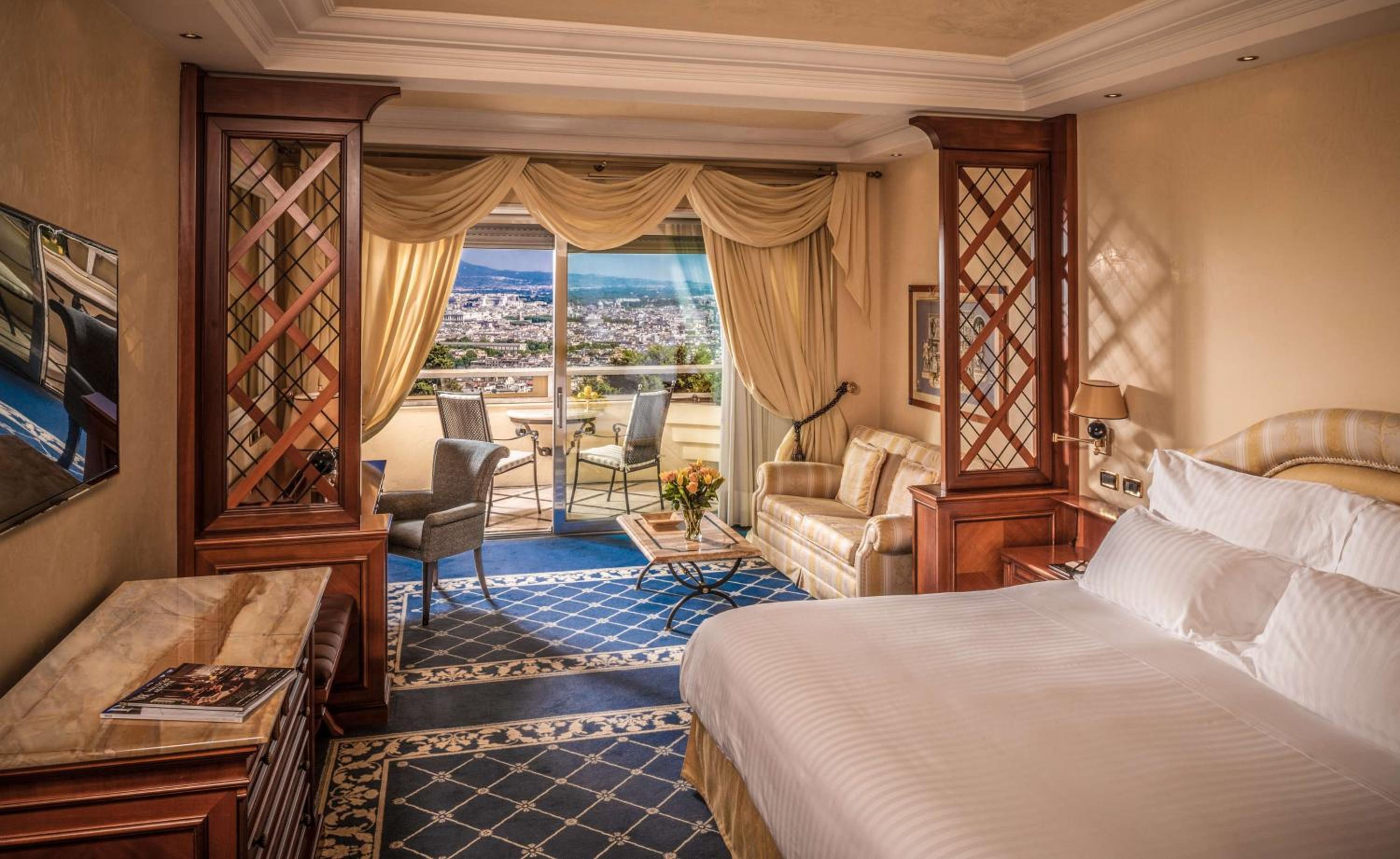 Deluxe King Room with Park View