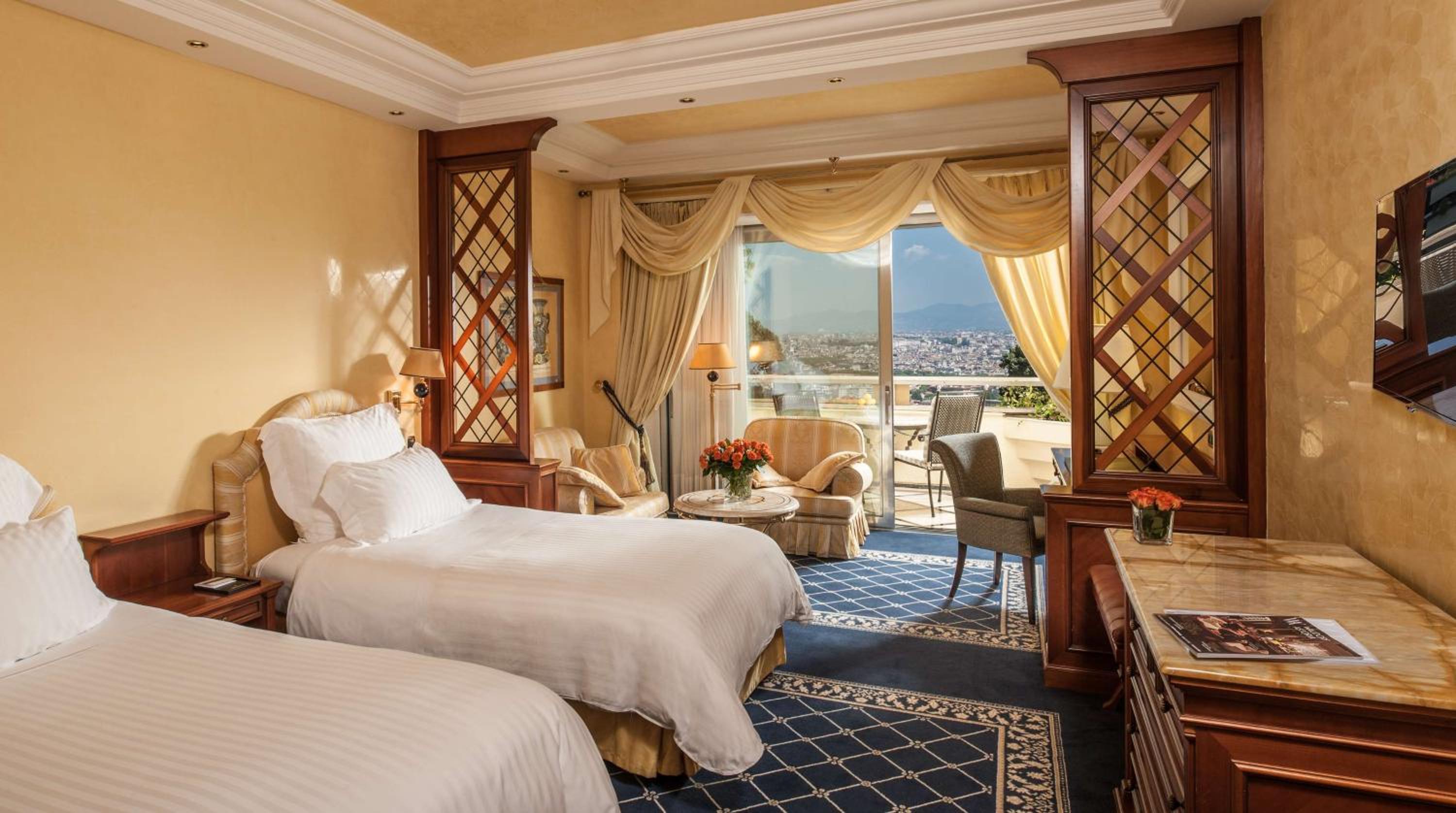 Premium Twin Room with City View