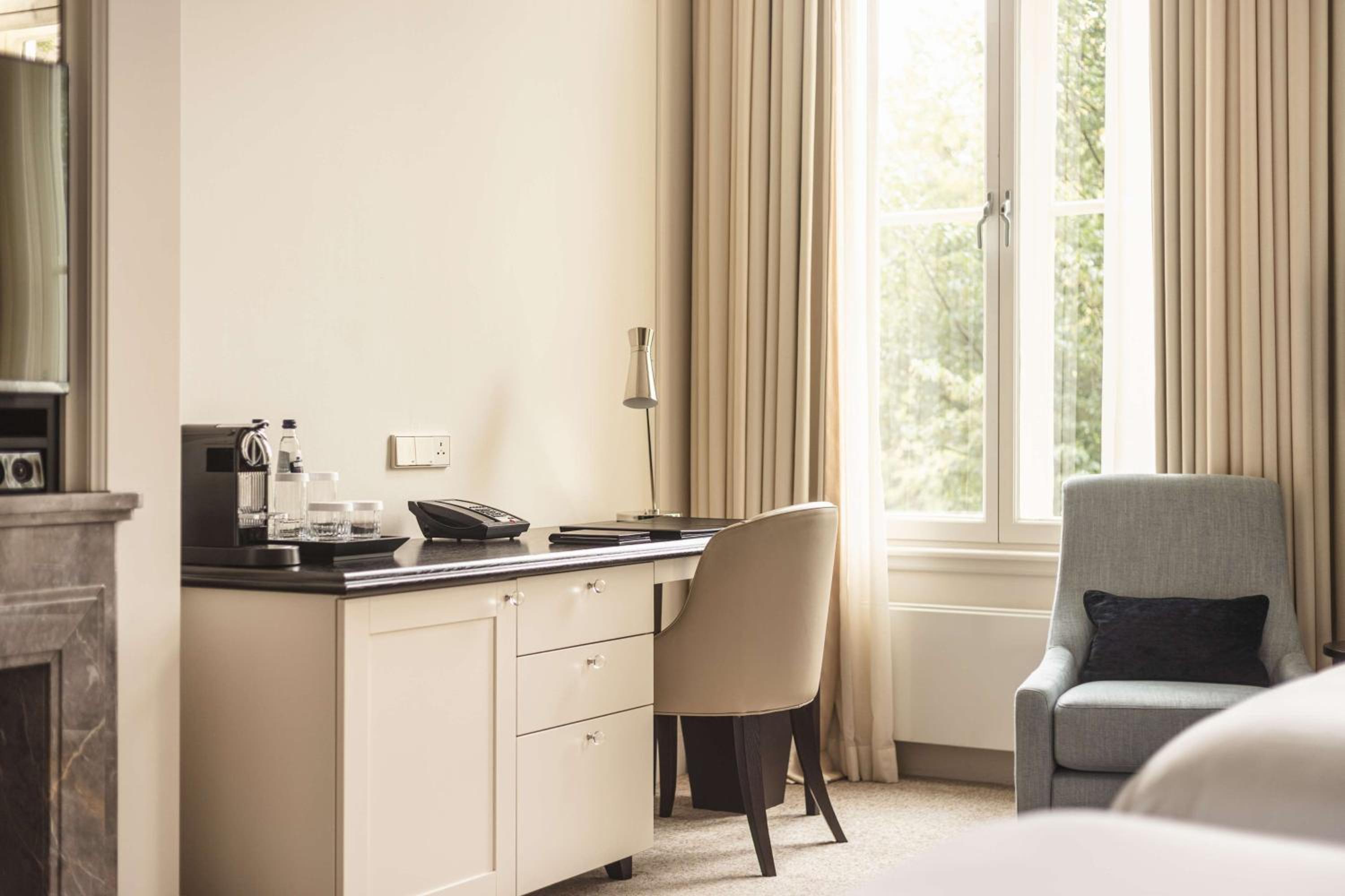 Grand Premier Twin Room with Canal View