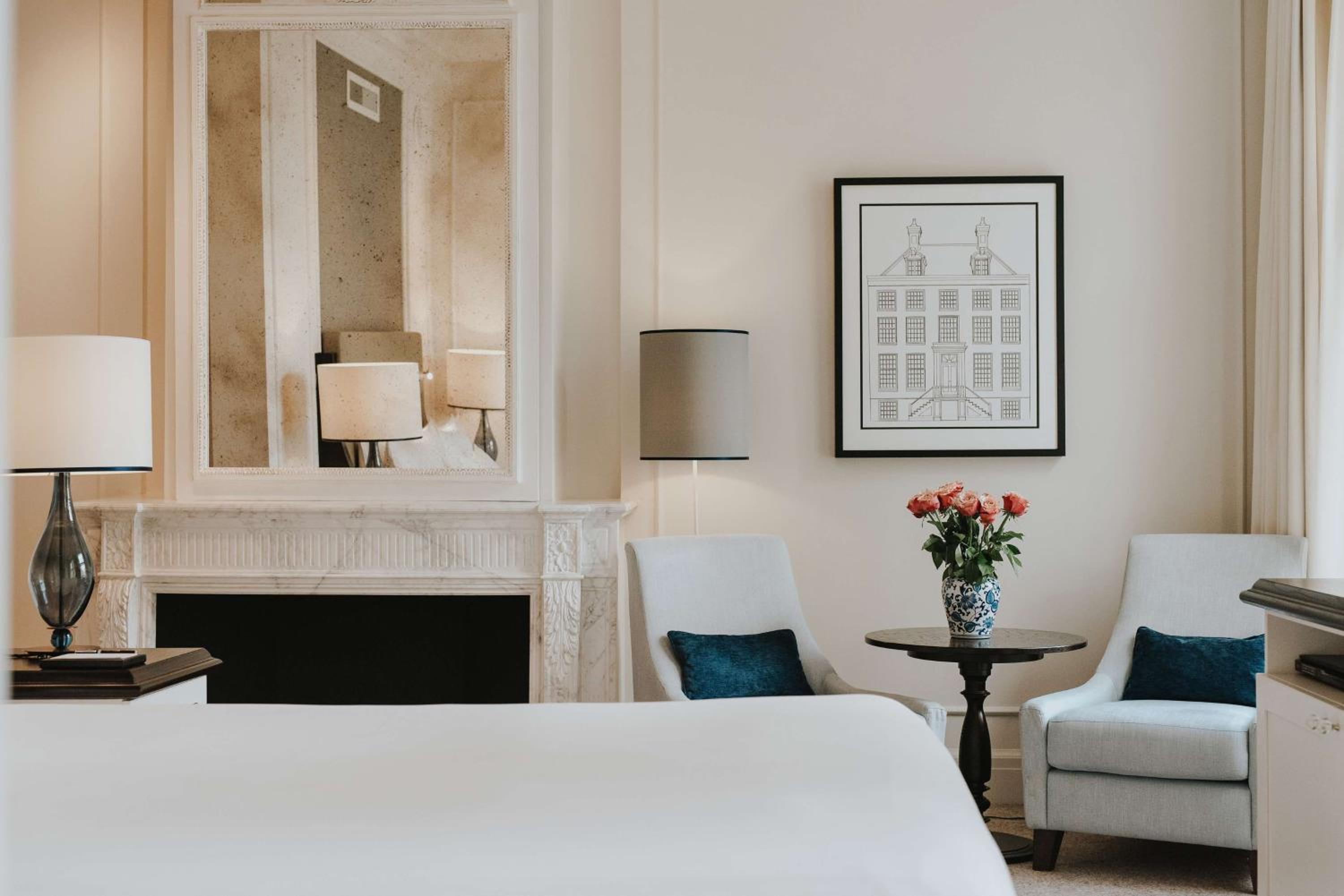 One-Bedroom King Suite with Canal View