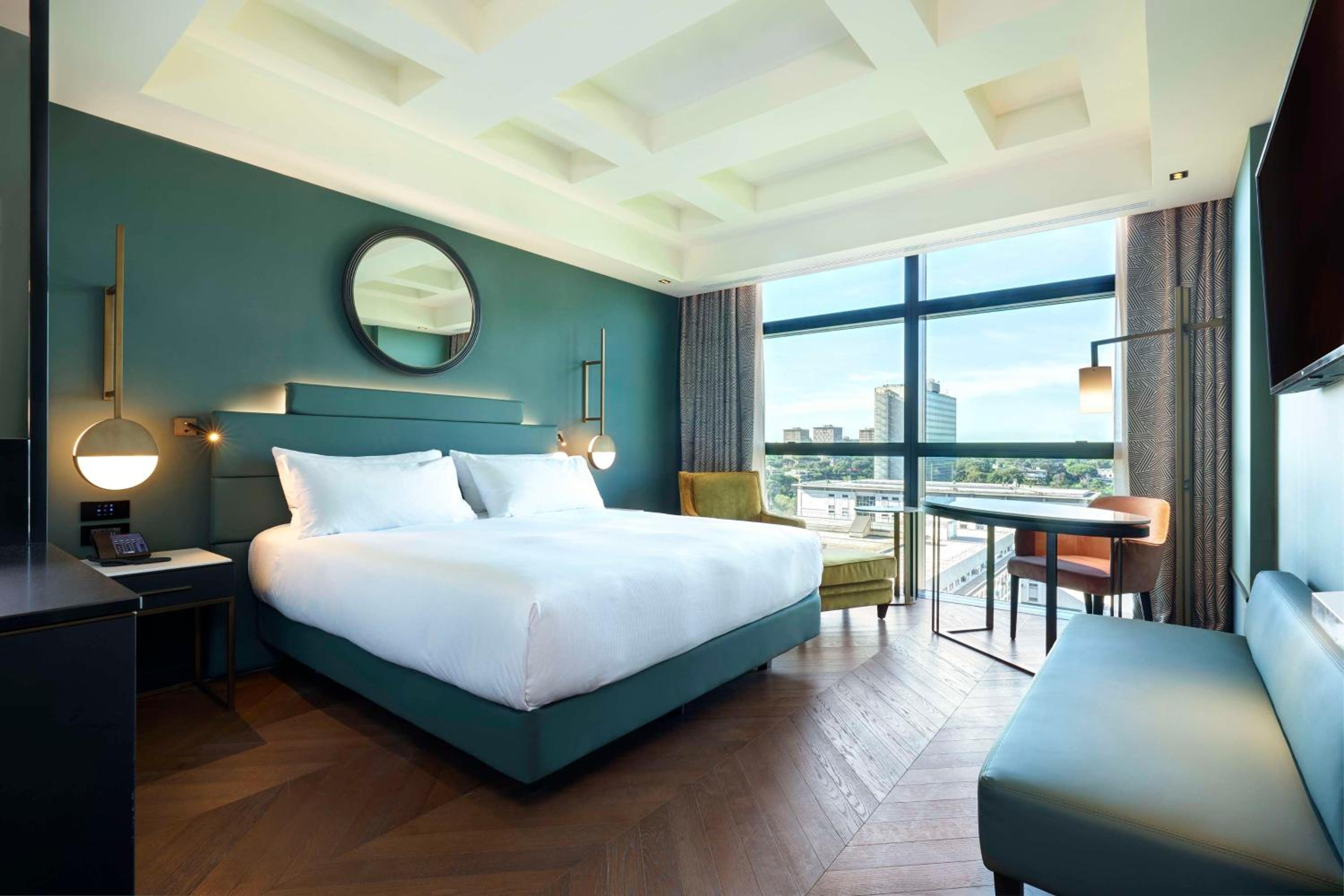 Deluxe King Room - High Floor