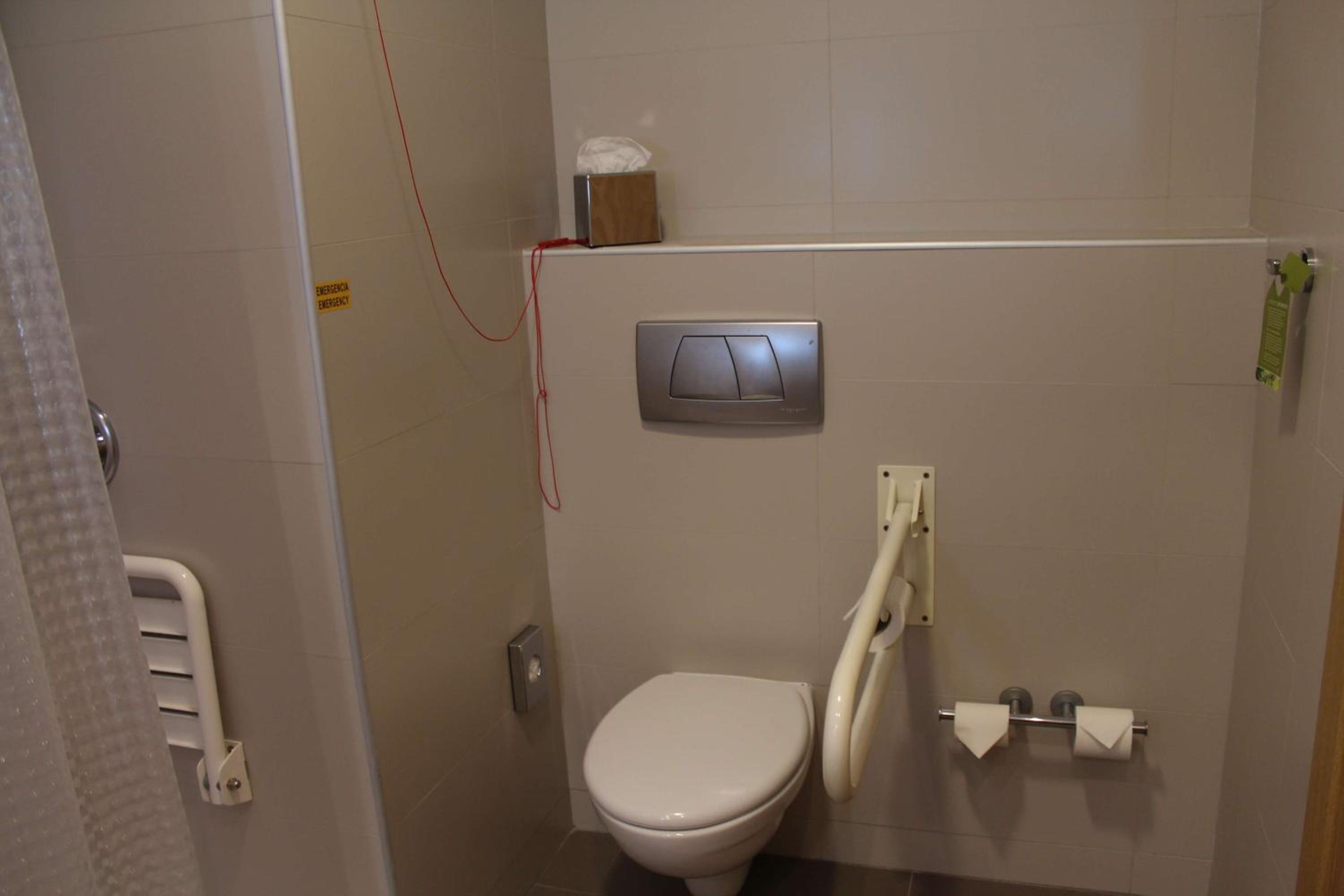 King Room - Mobility Accessible