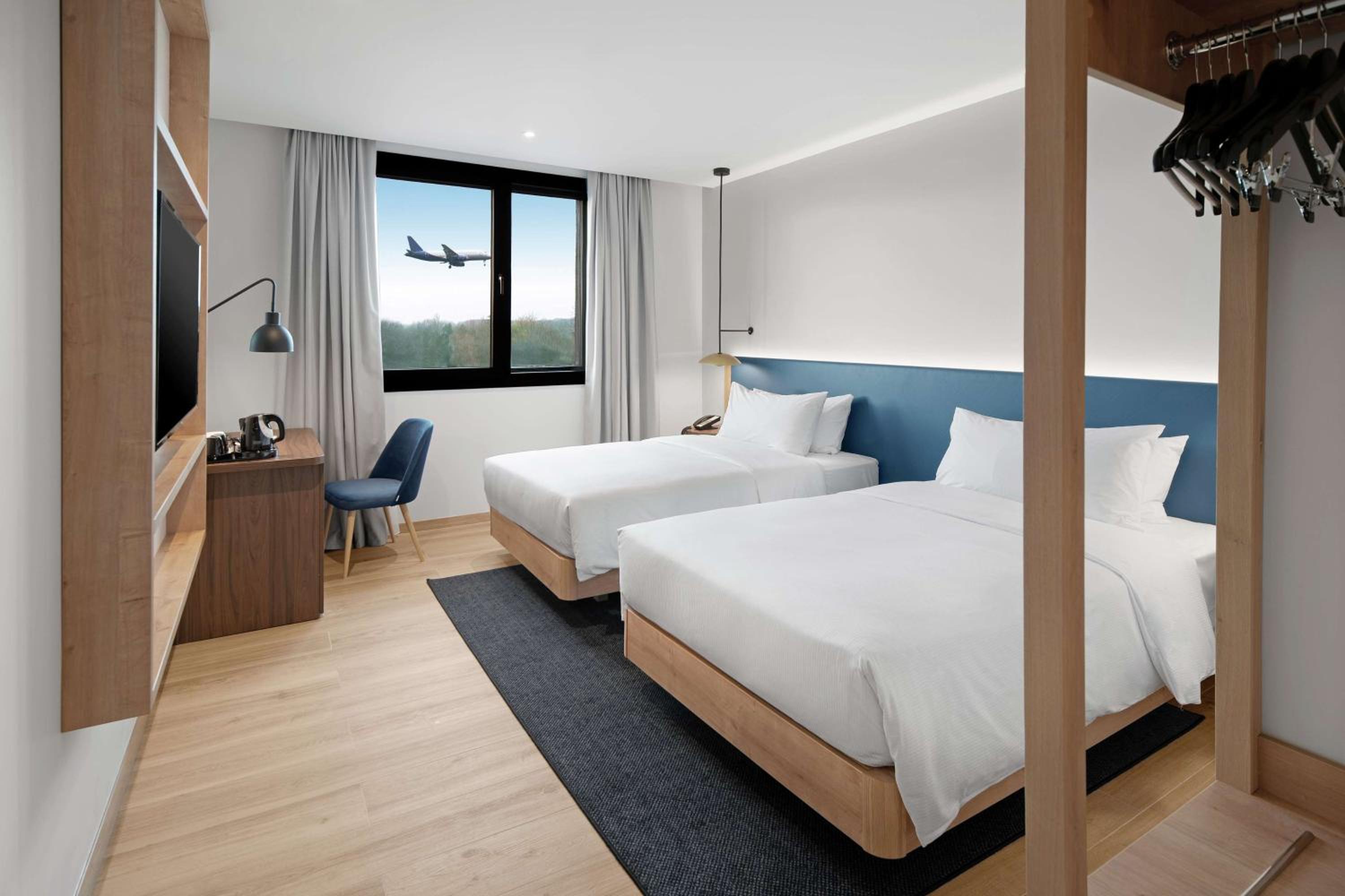 Twin Room - Photo 1