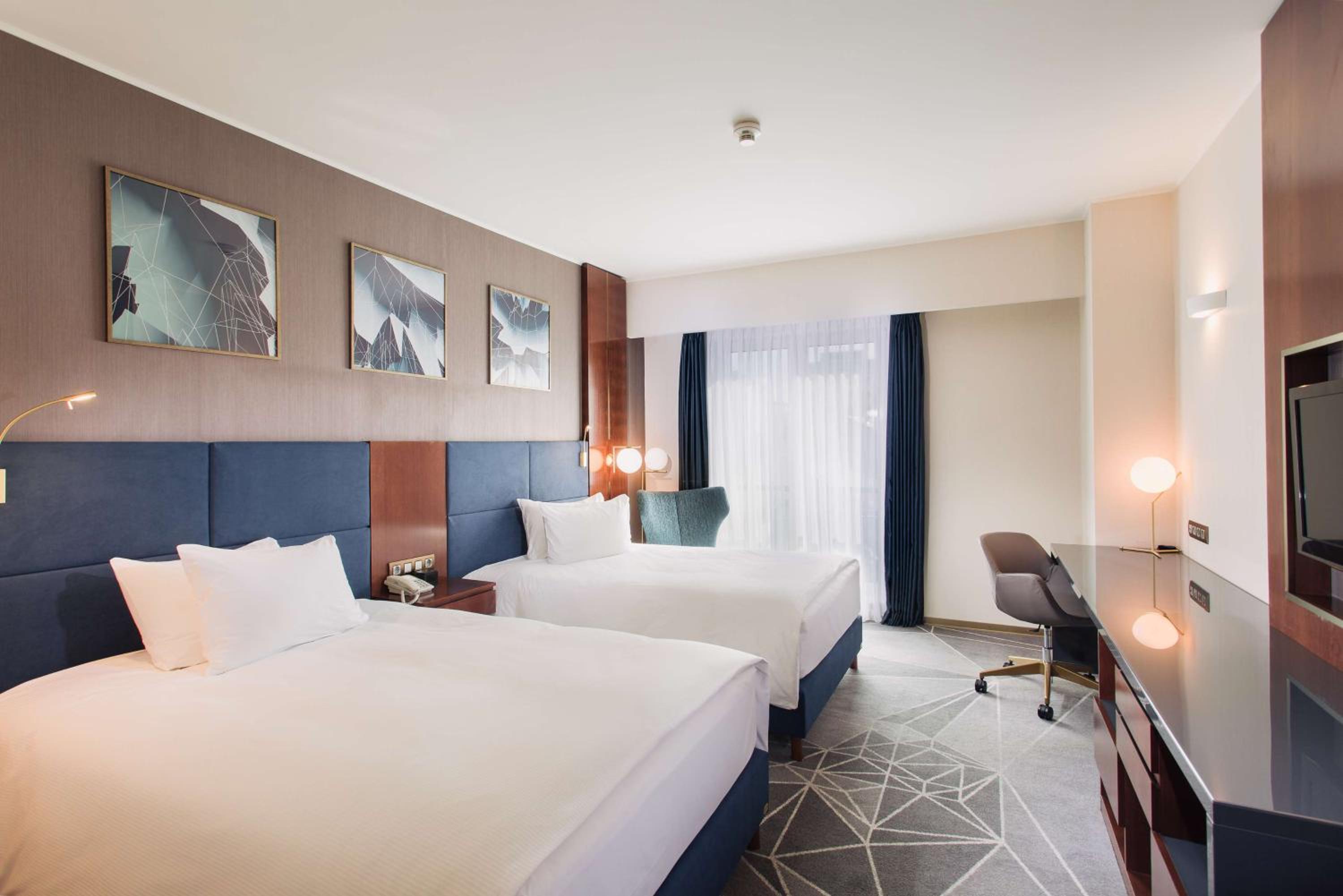 Double Room with Two Double Beds - Photo 1