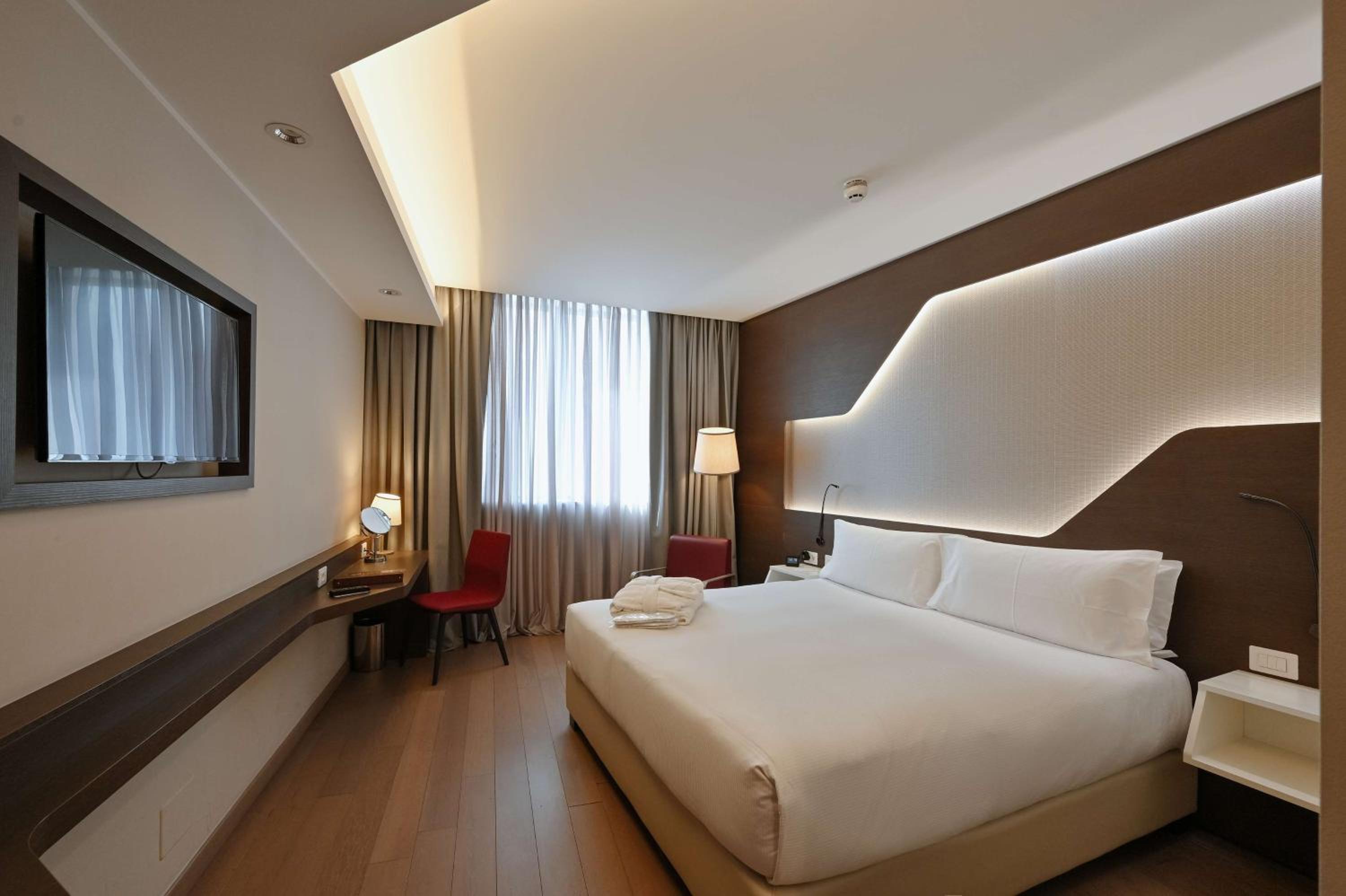 King Guest Room photo 2