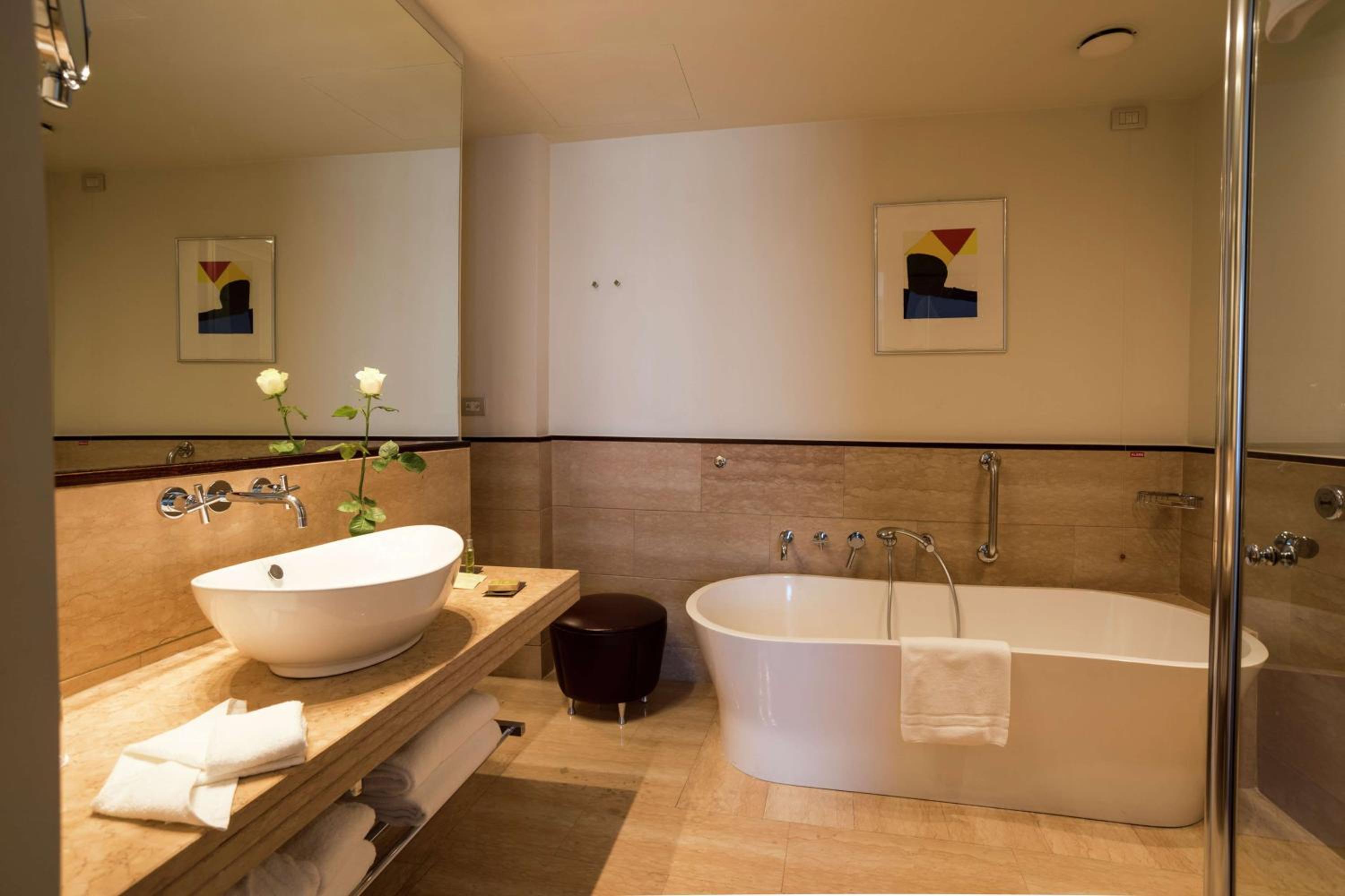 Junior Family King Suite