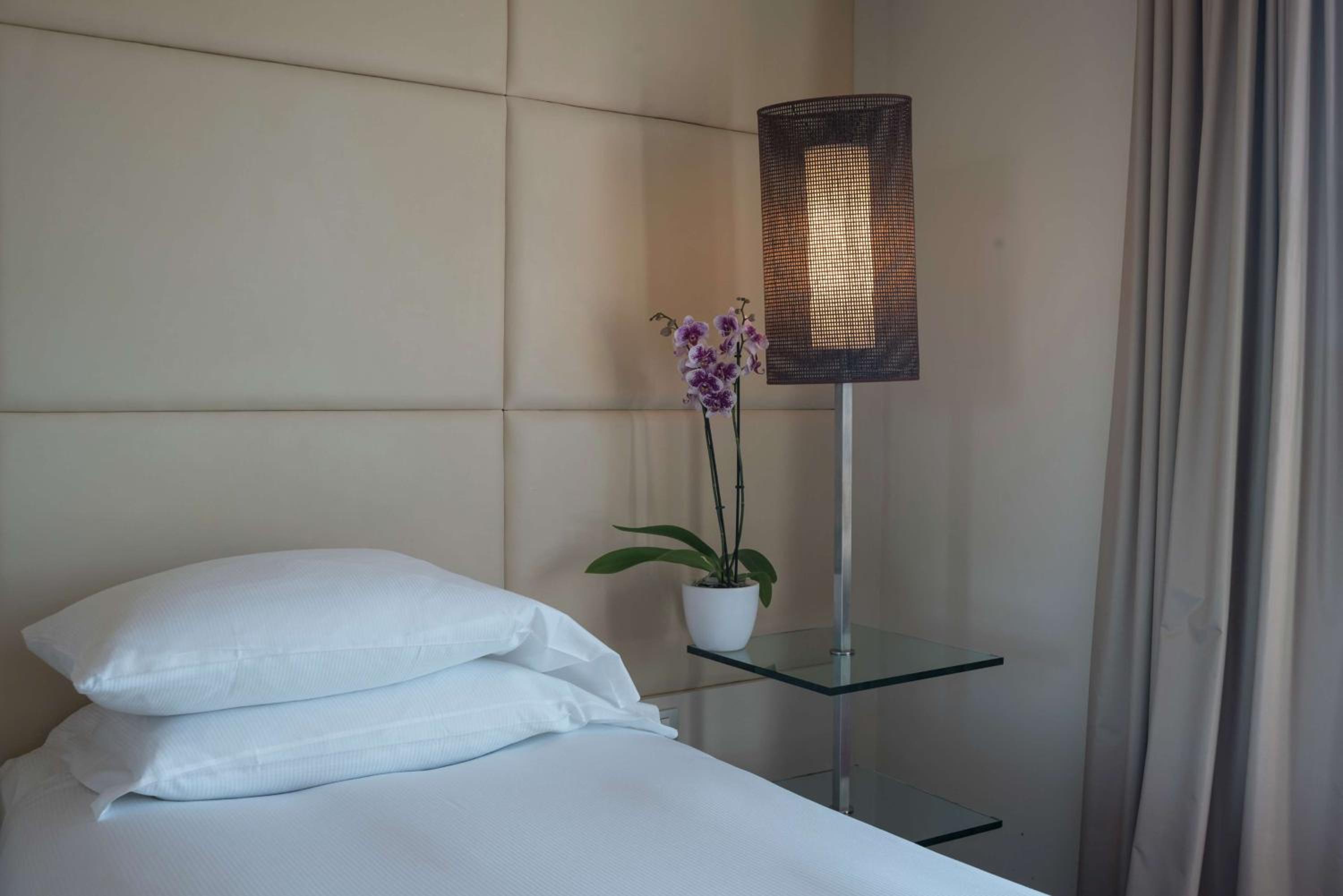 Twin Room with City View