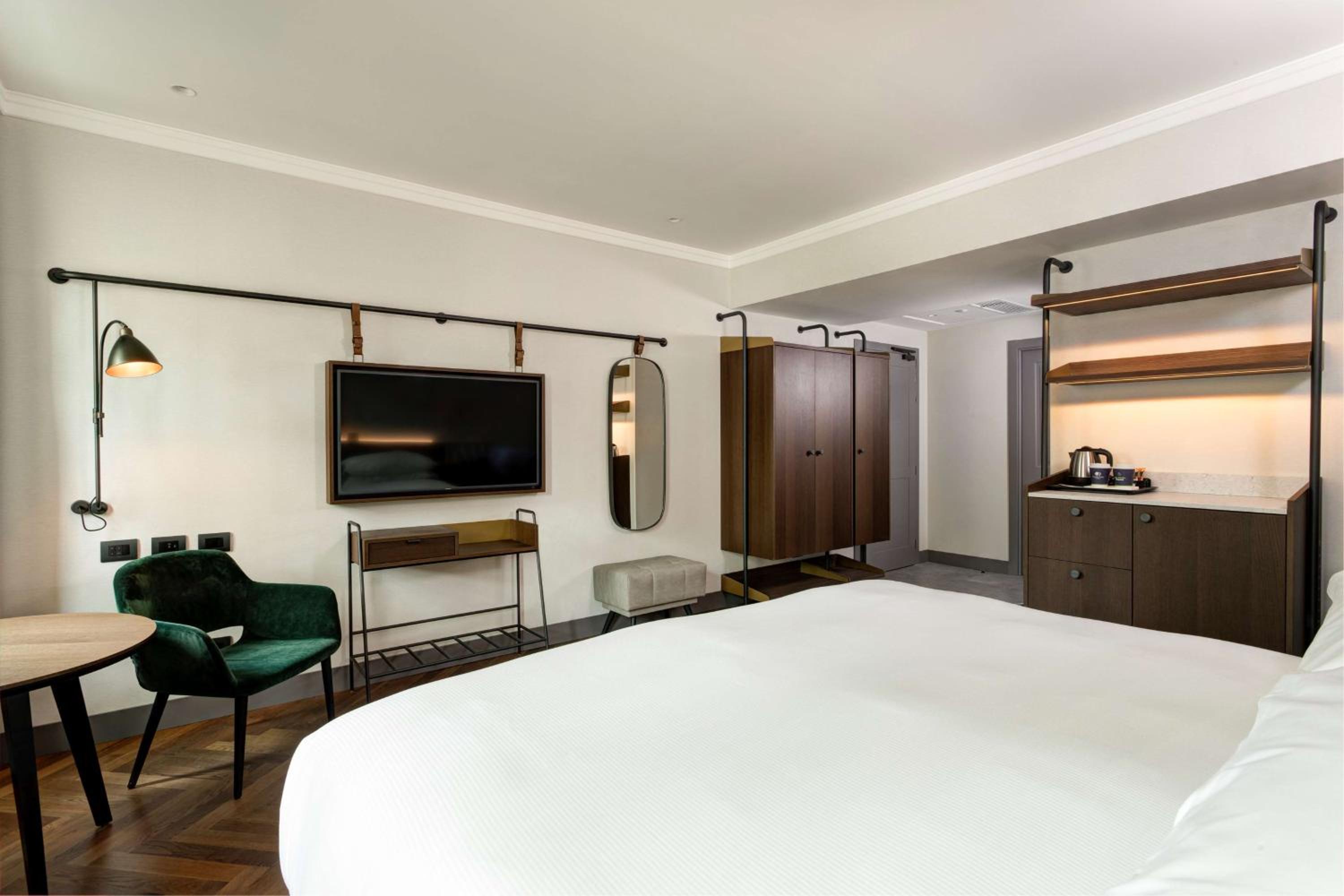 King Room - Mobility Access thumbnail 5