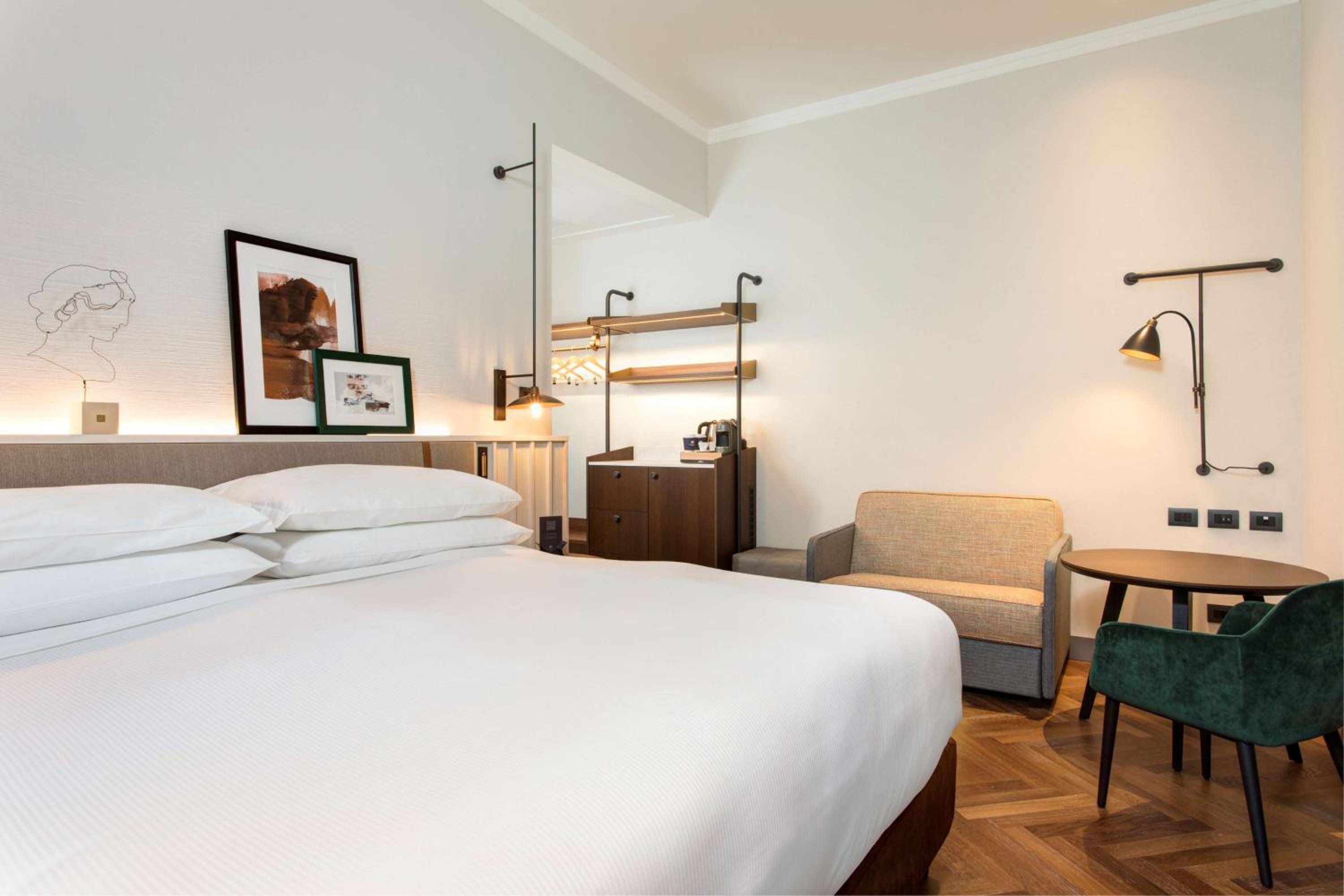Superior King Room