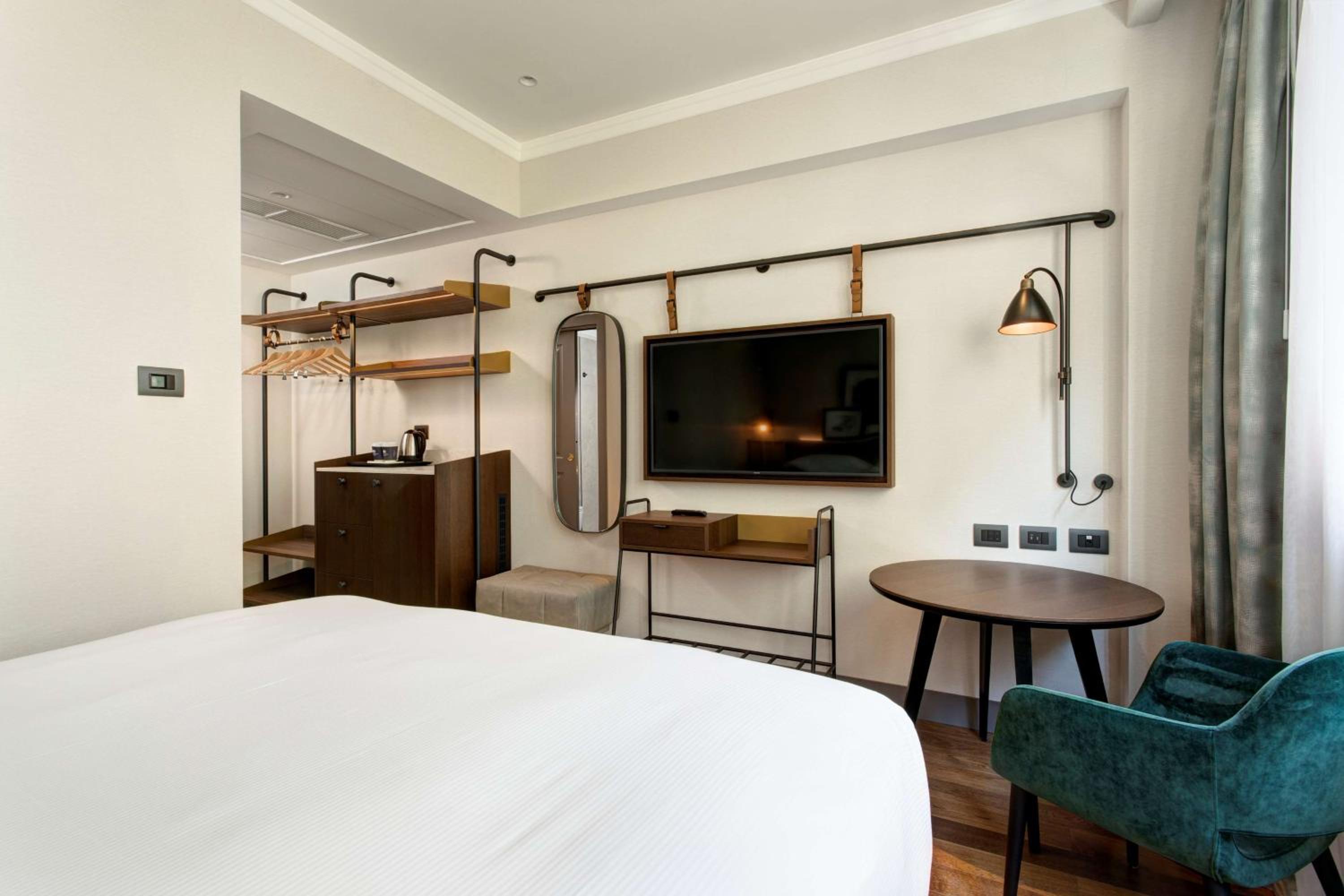 Queen Room