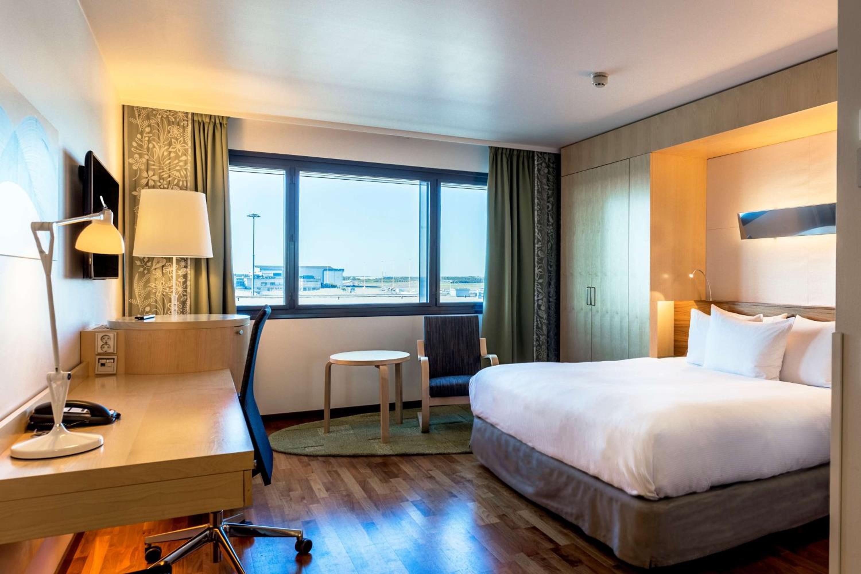 King Guest Room - Photo 1