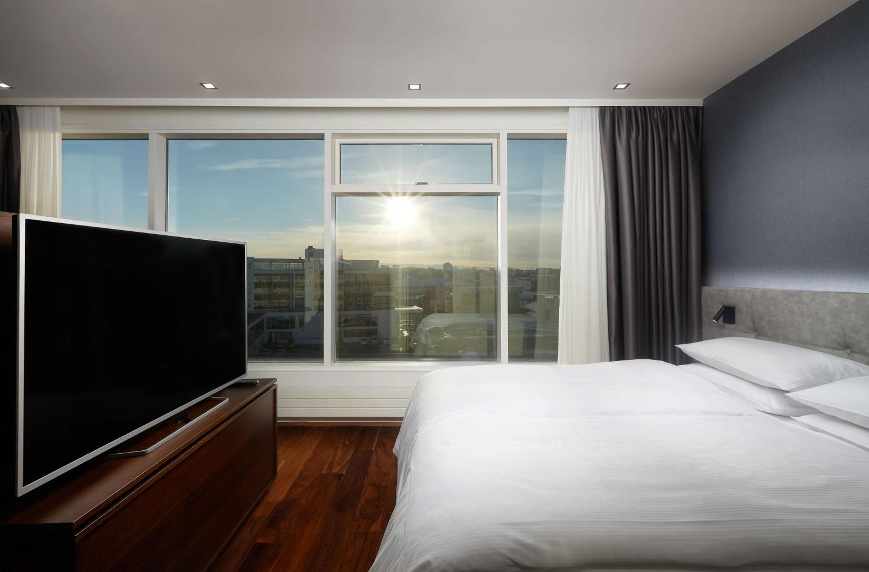 Executive King Room - Photo 3