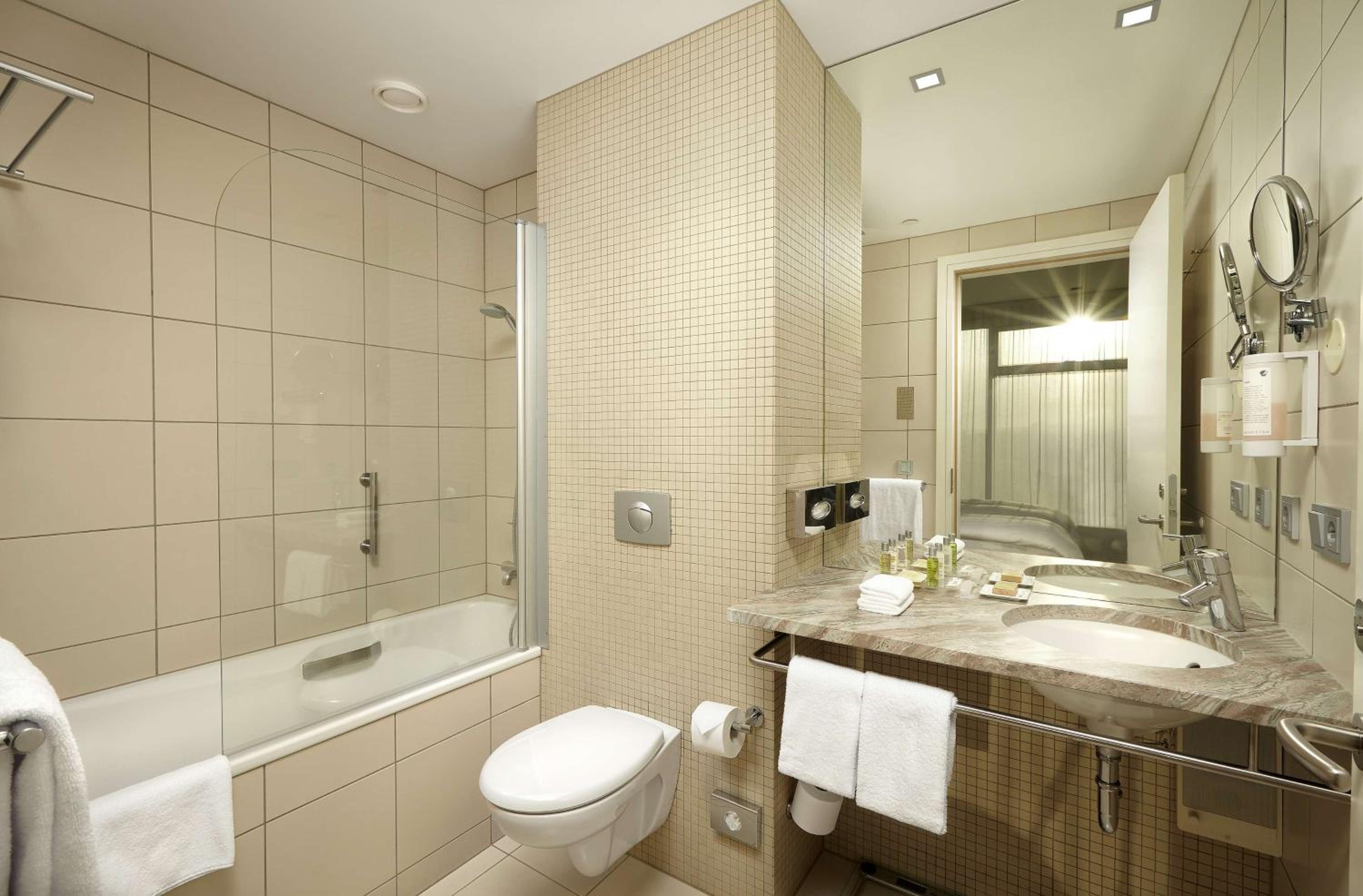 Executive King Room - Photo 4