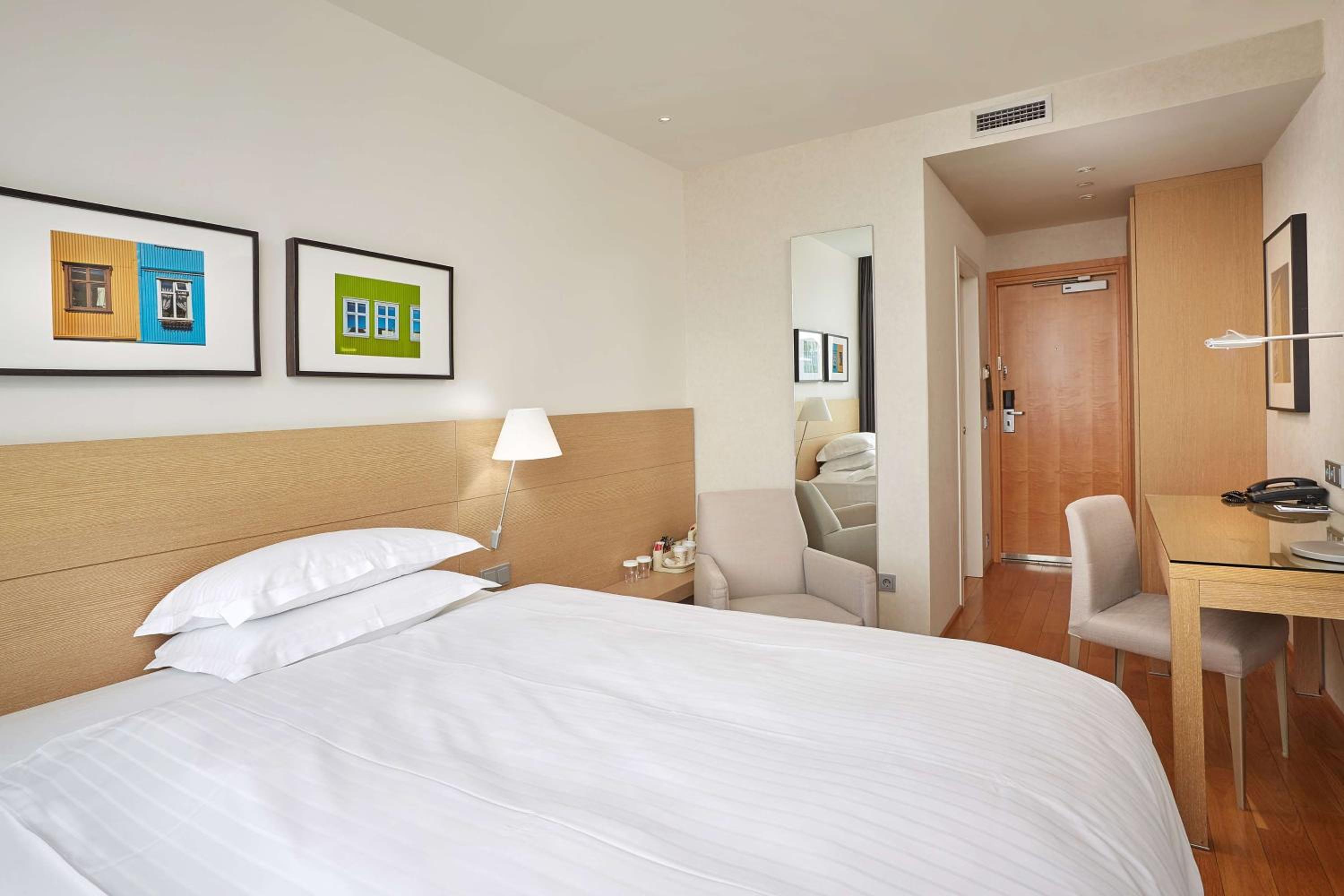 Single Room photo 2