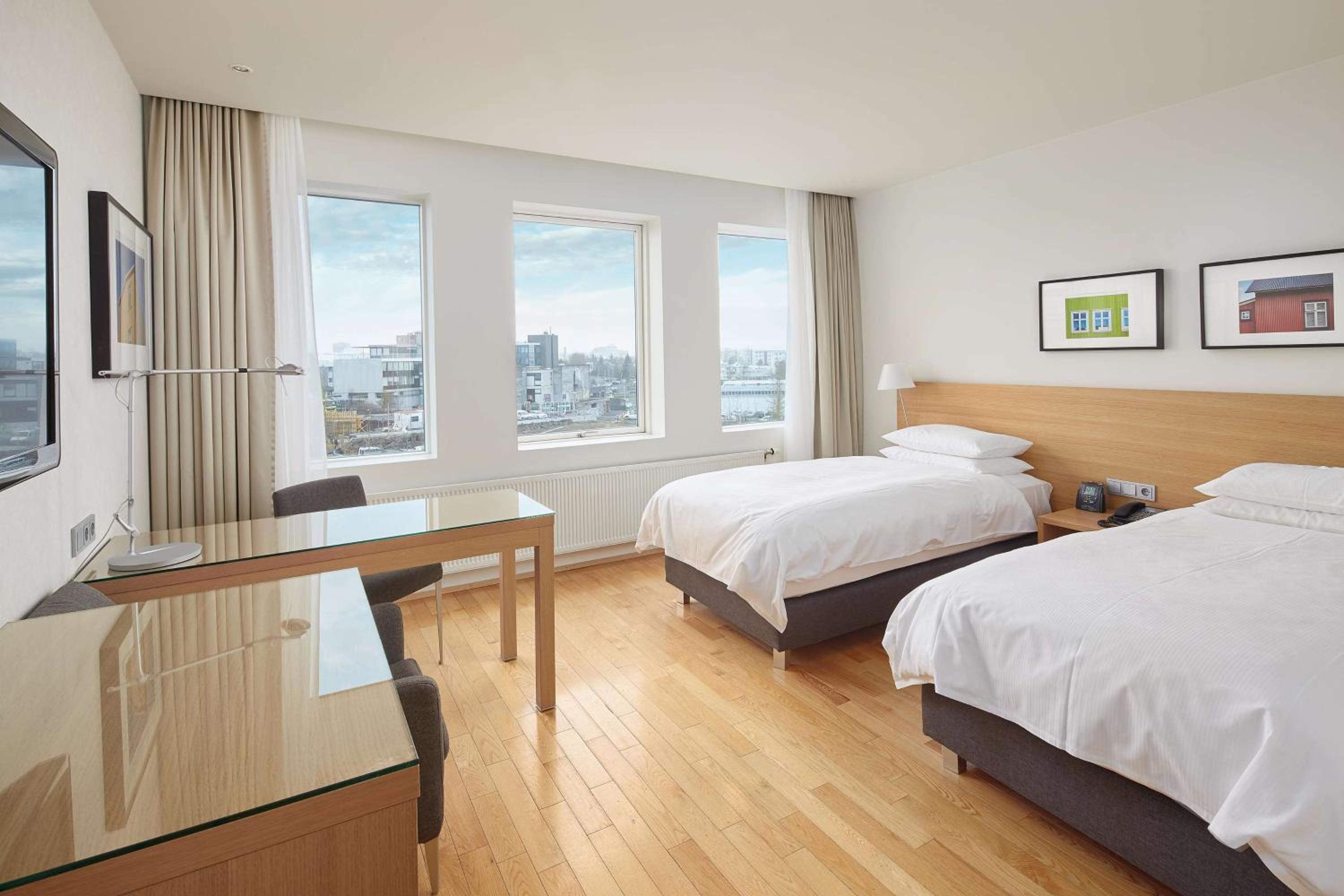 Twin Room - Photo 4
