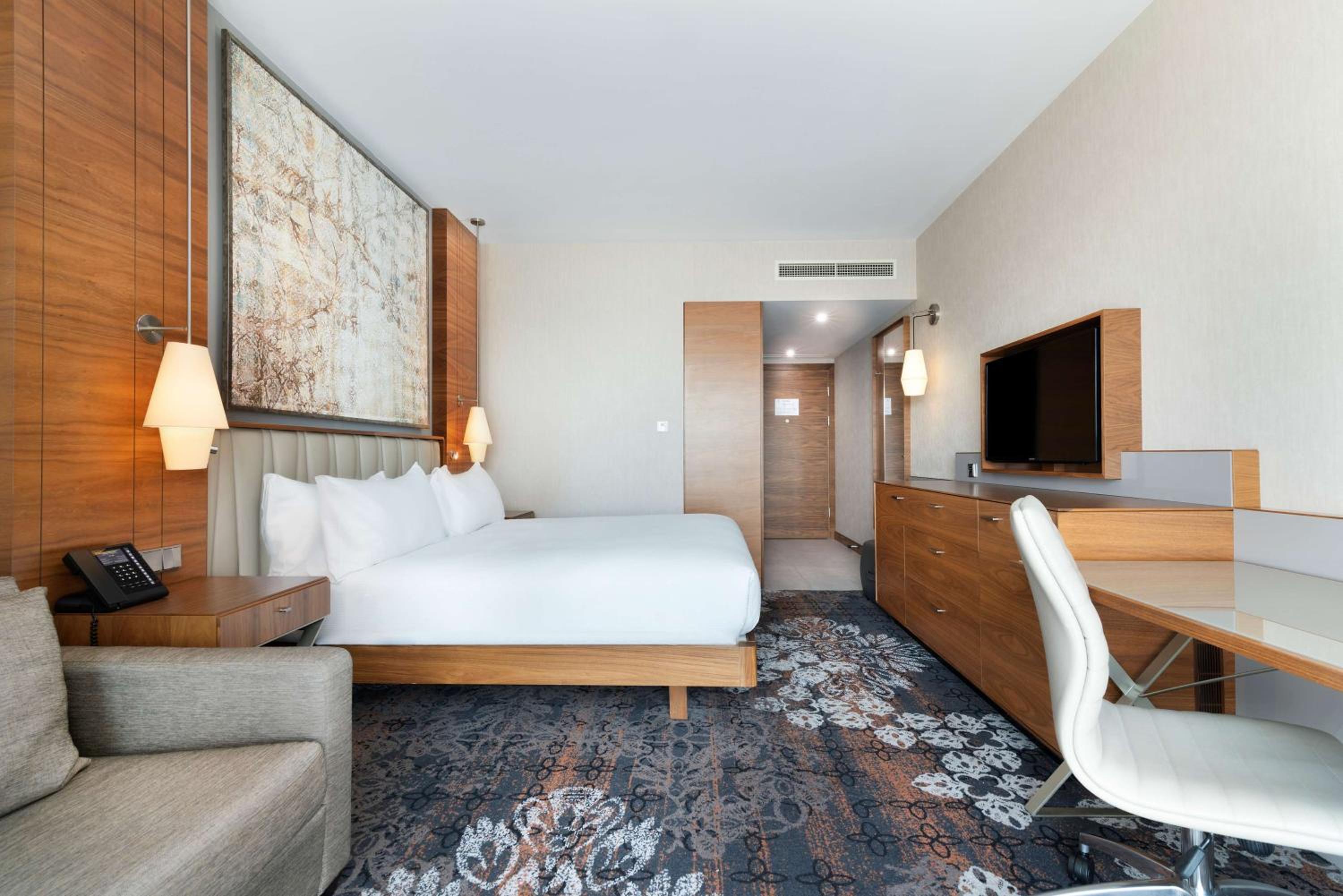 King Guest Room photo 1
