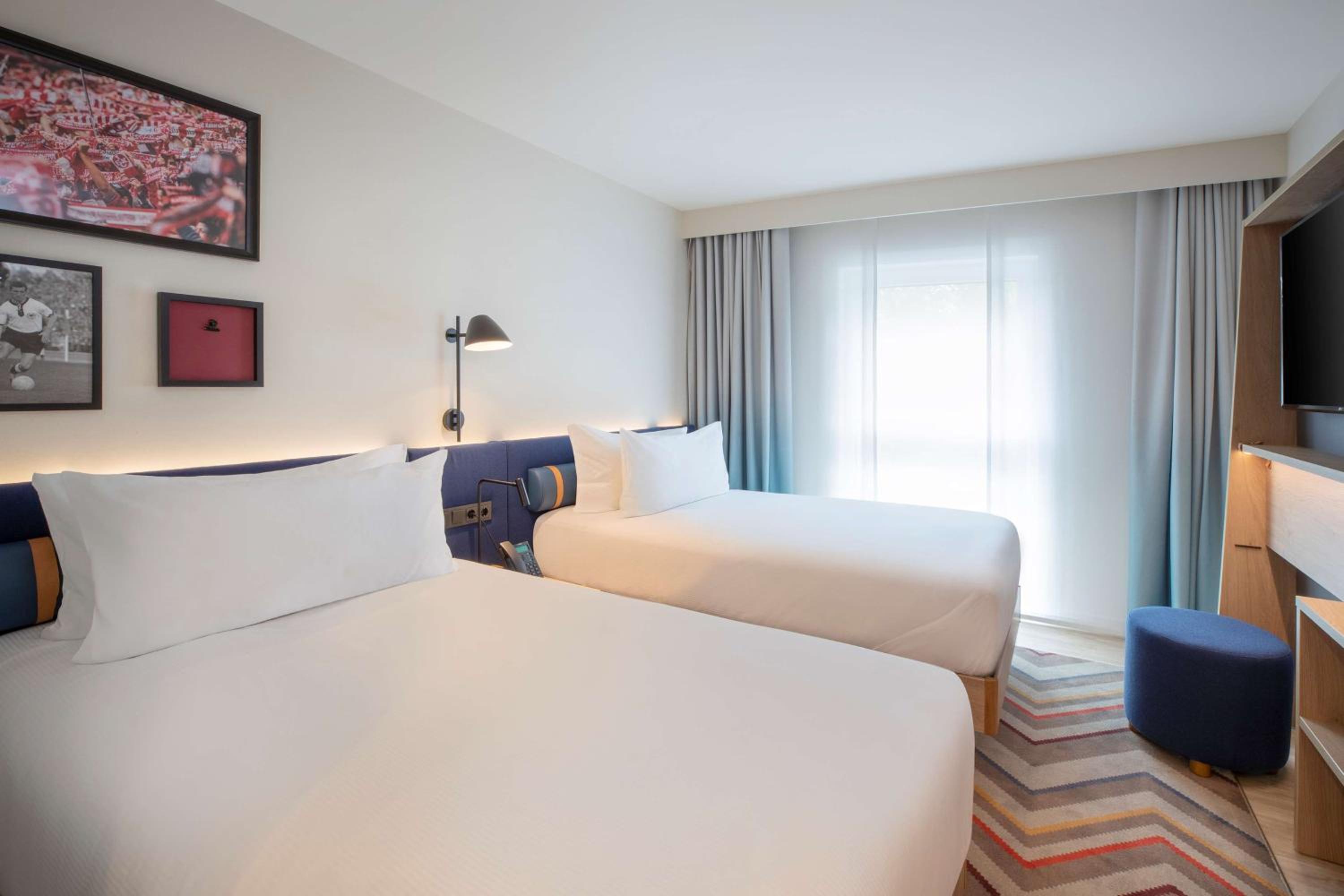 Twin Room - Photo 2