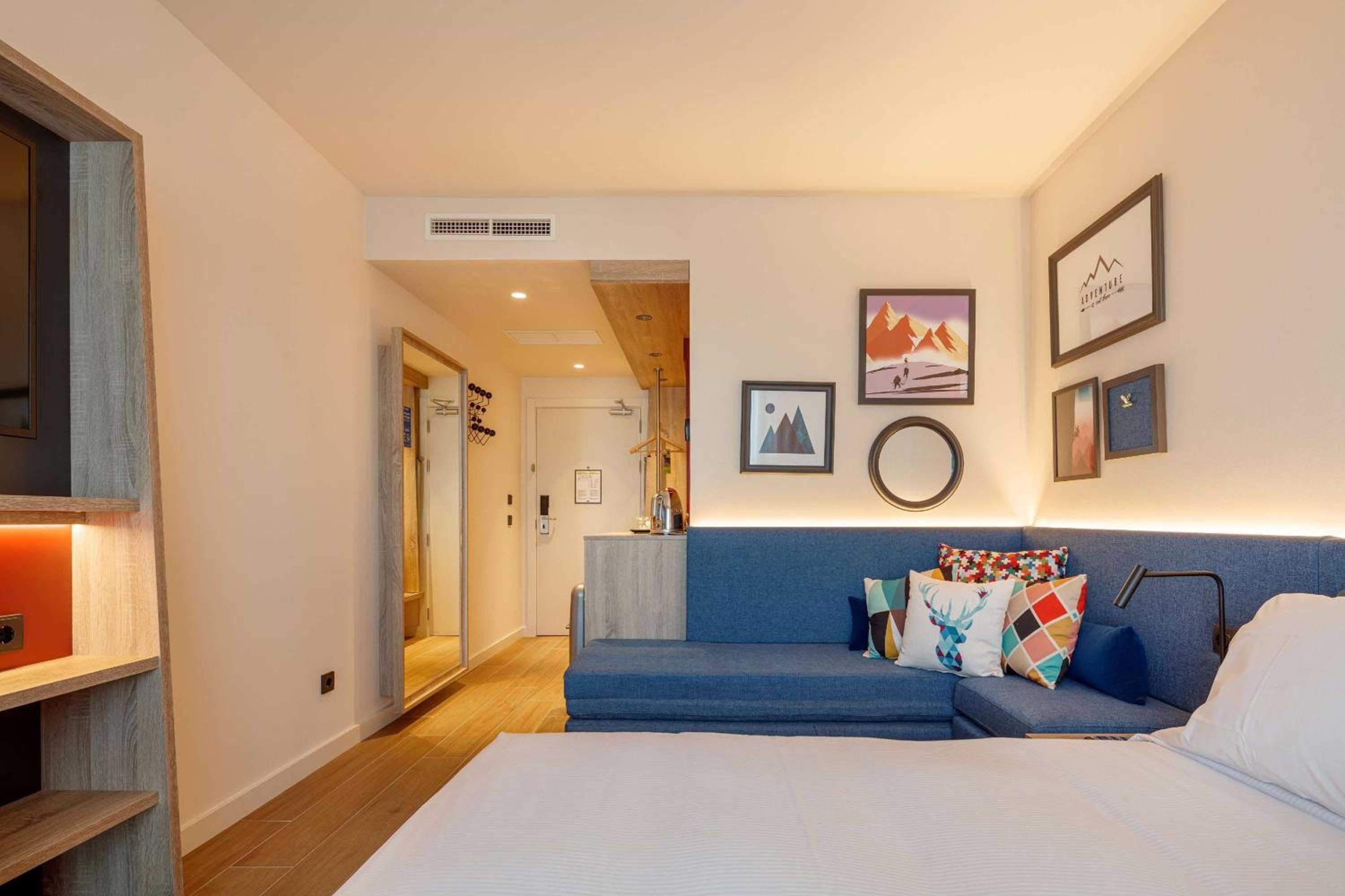 Queen Room with Sofa Bed