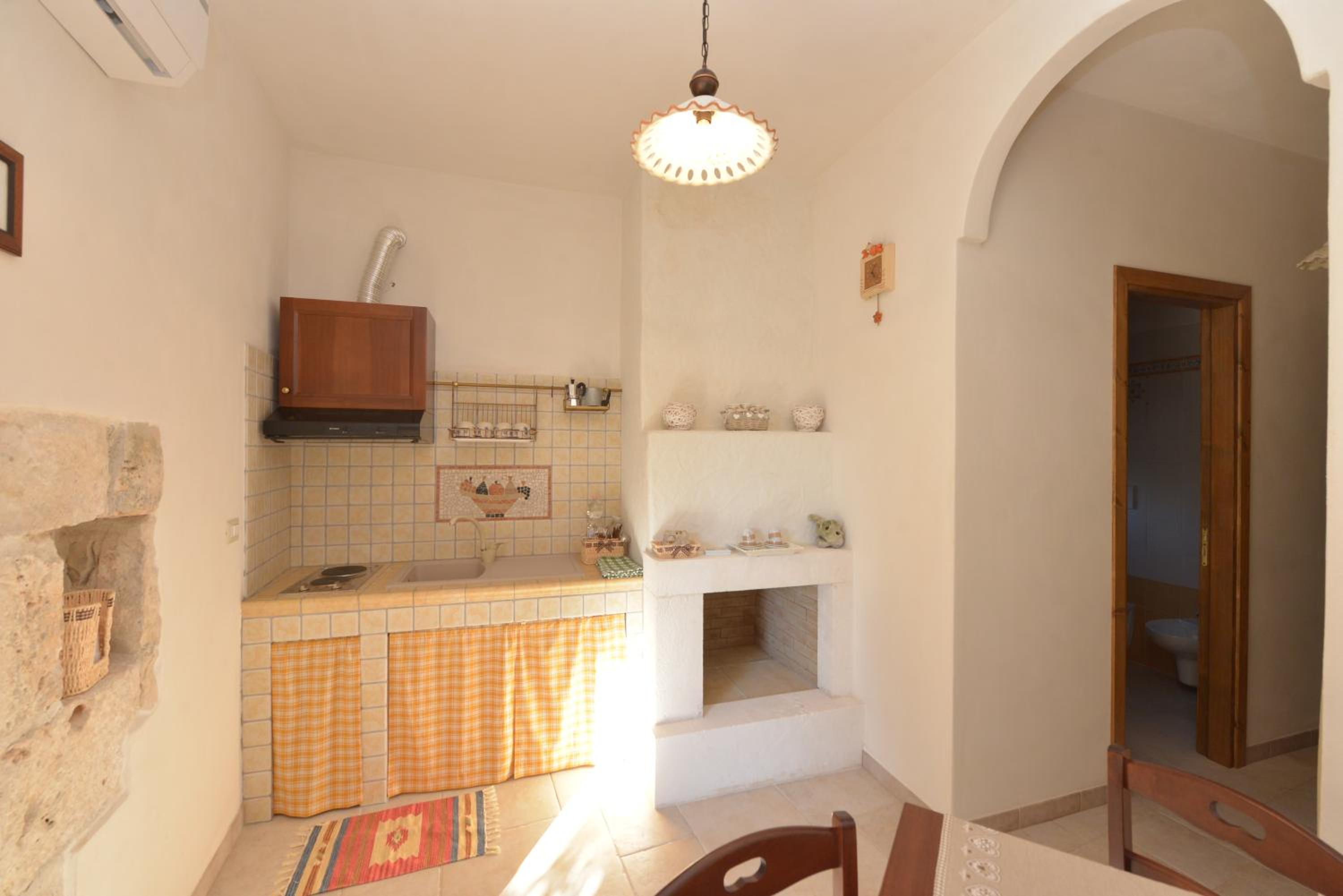 One-Bedroom Apartment (2 Adults + 2 Children) photo 2