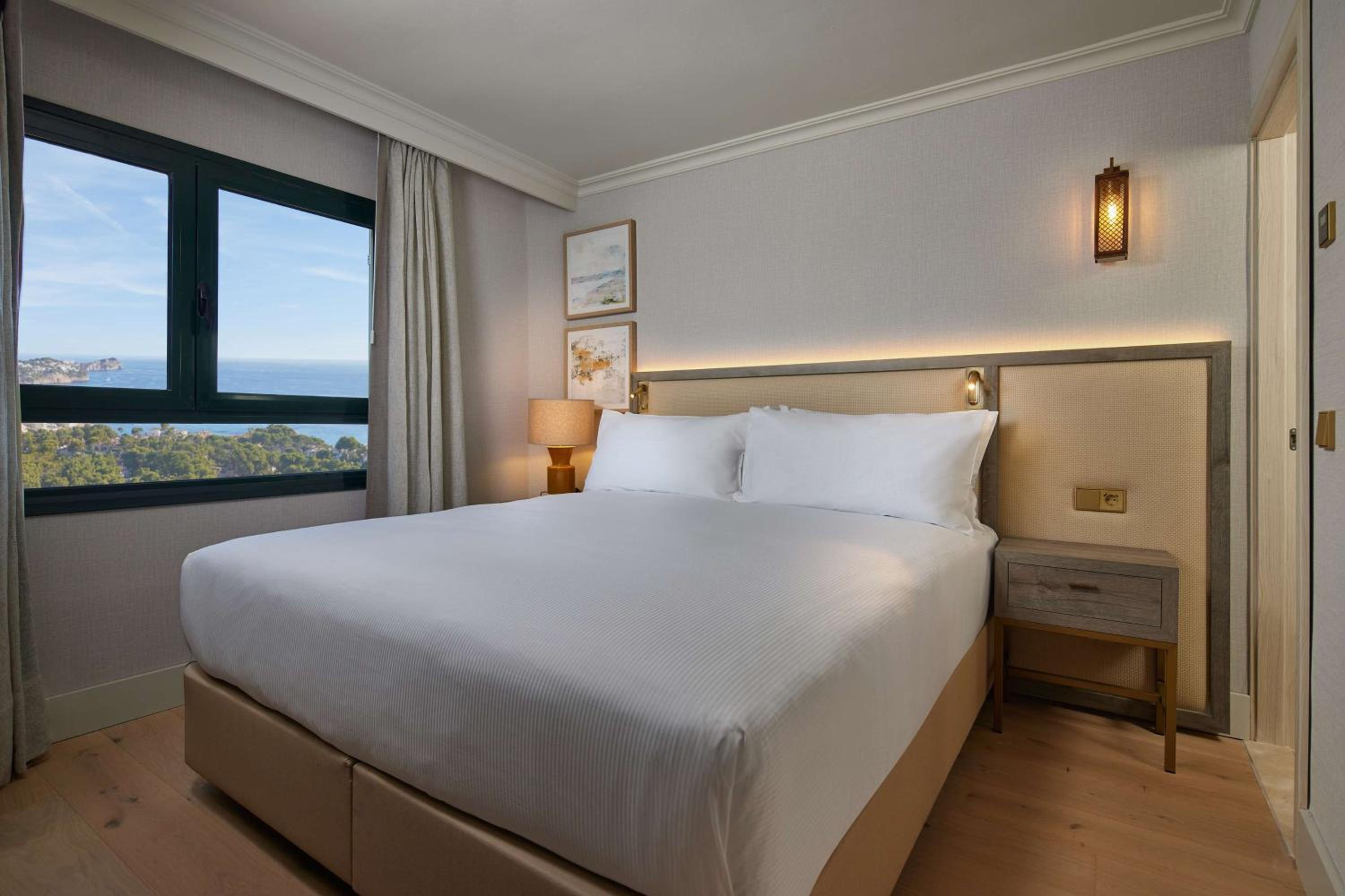 Family King Suite