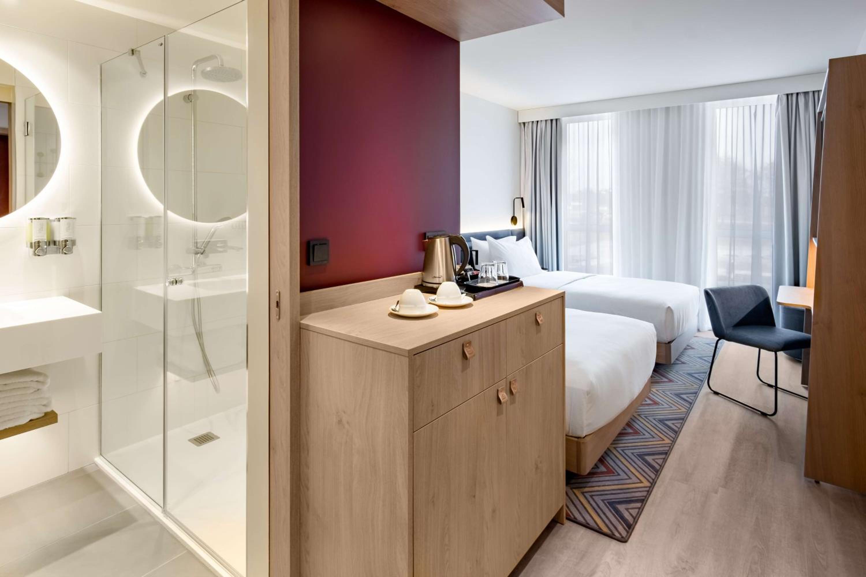 Twin Room - Photo 4