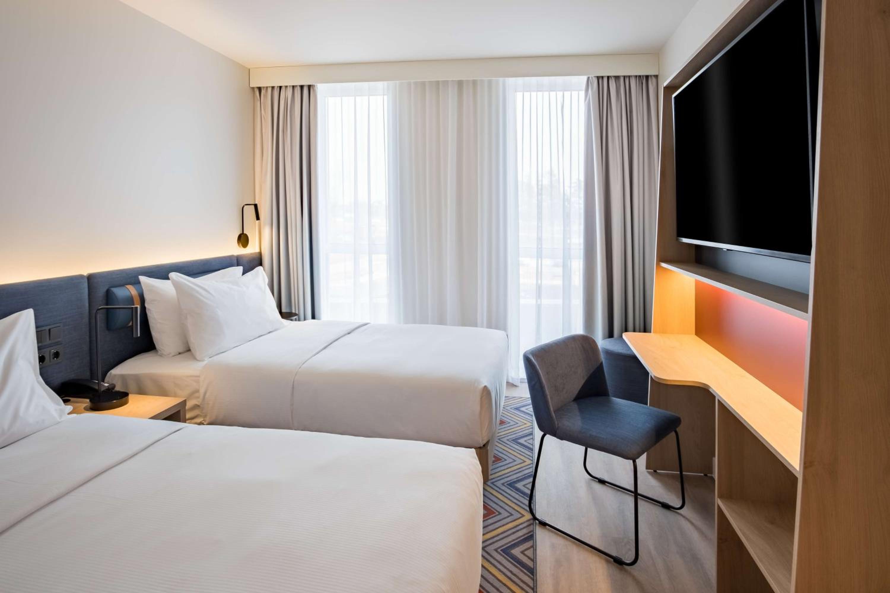 Twin Room - Photo 1