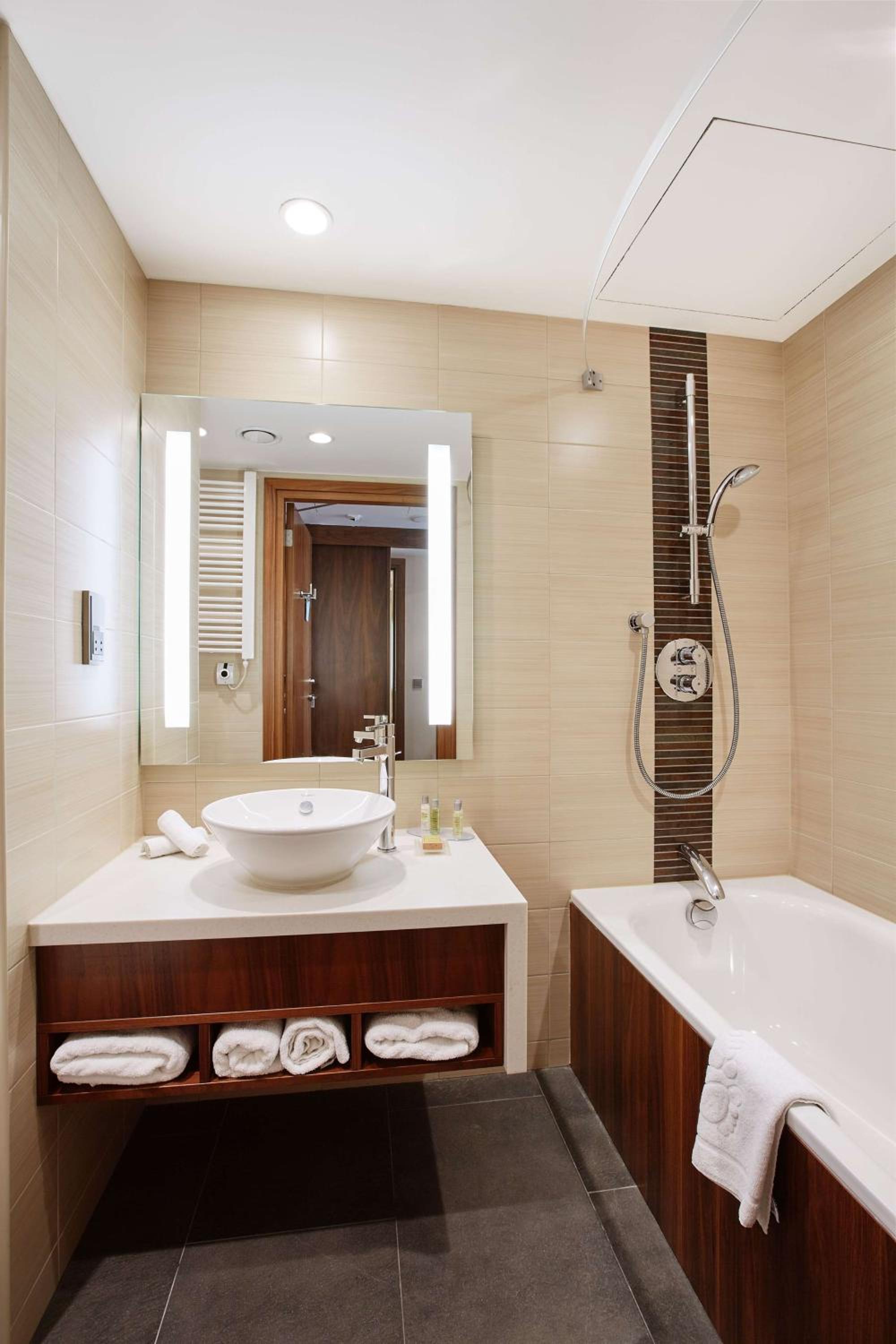 Queen Room - Photo 2