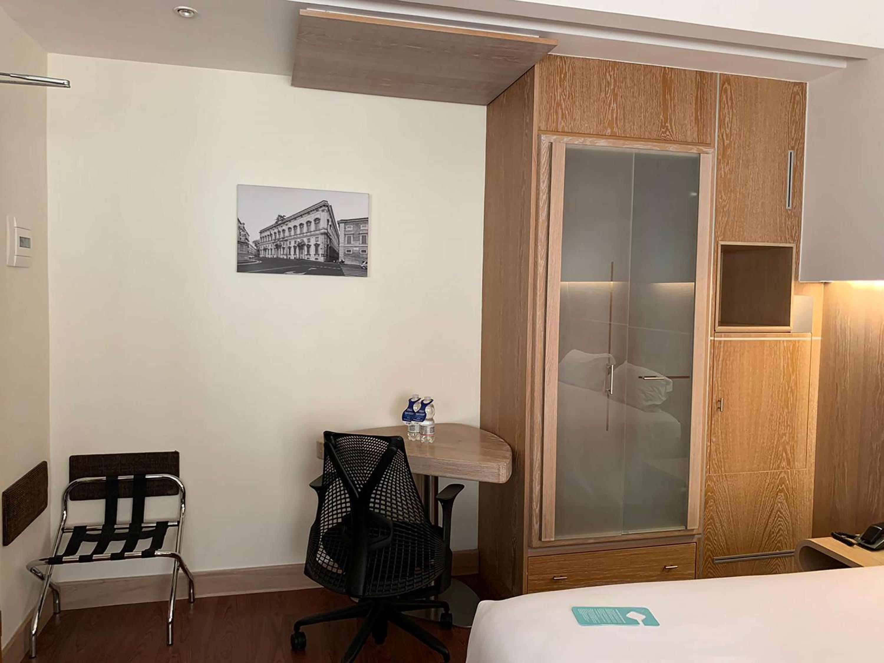 Family Connecting Rooms