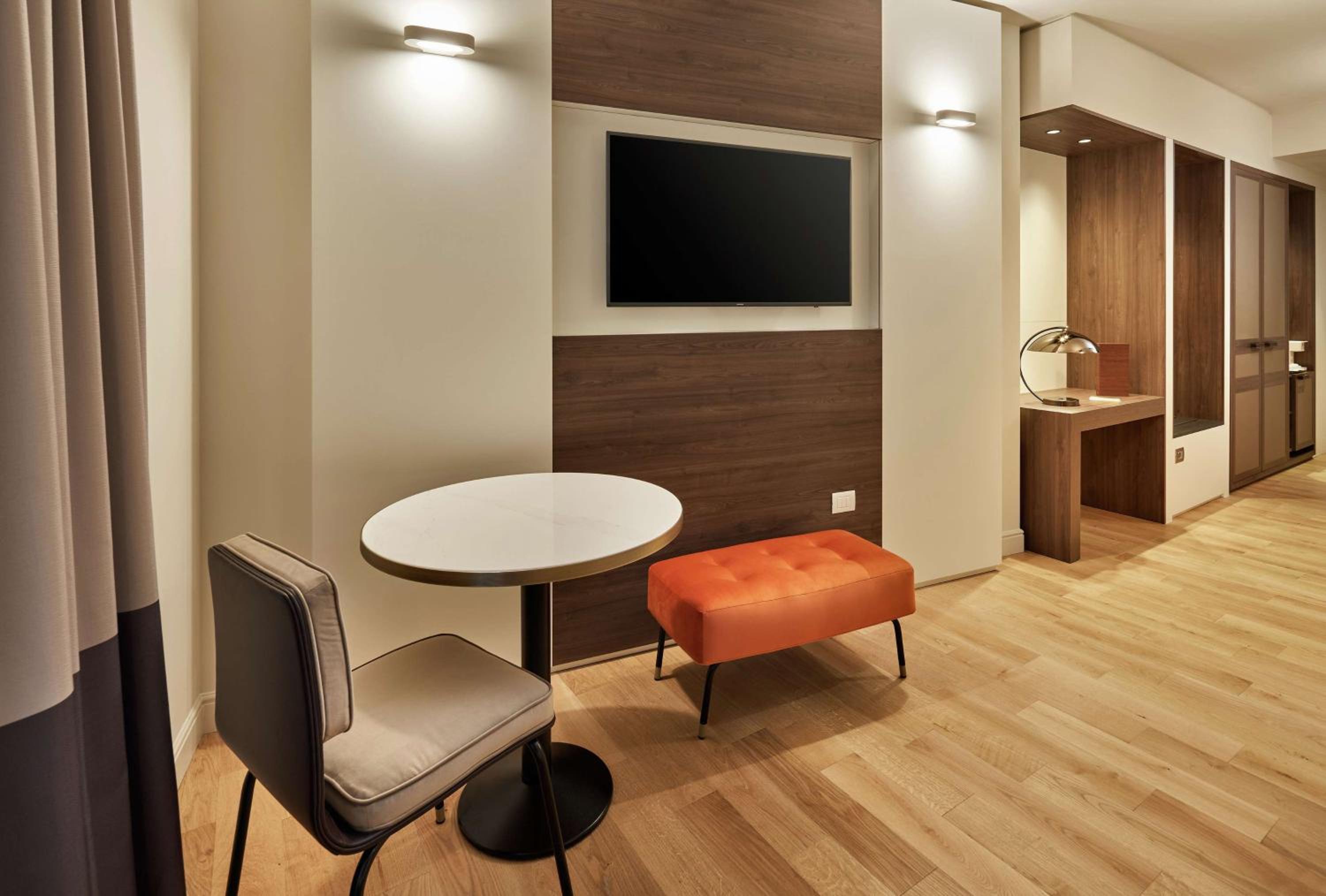 Deluxe Family Twin Room