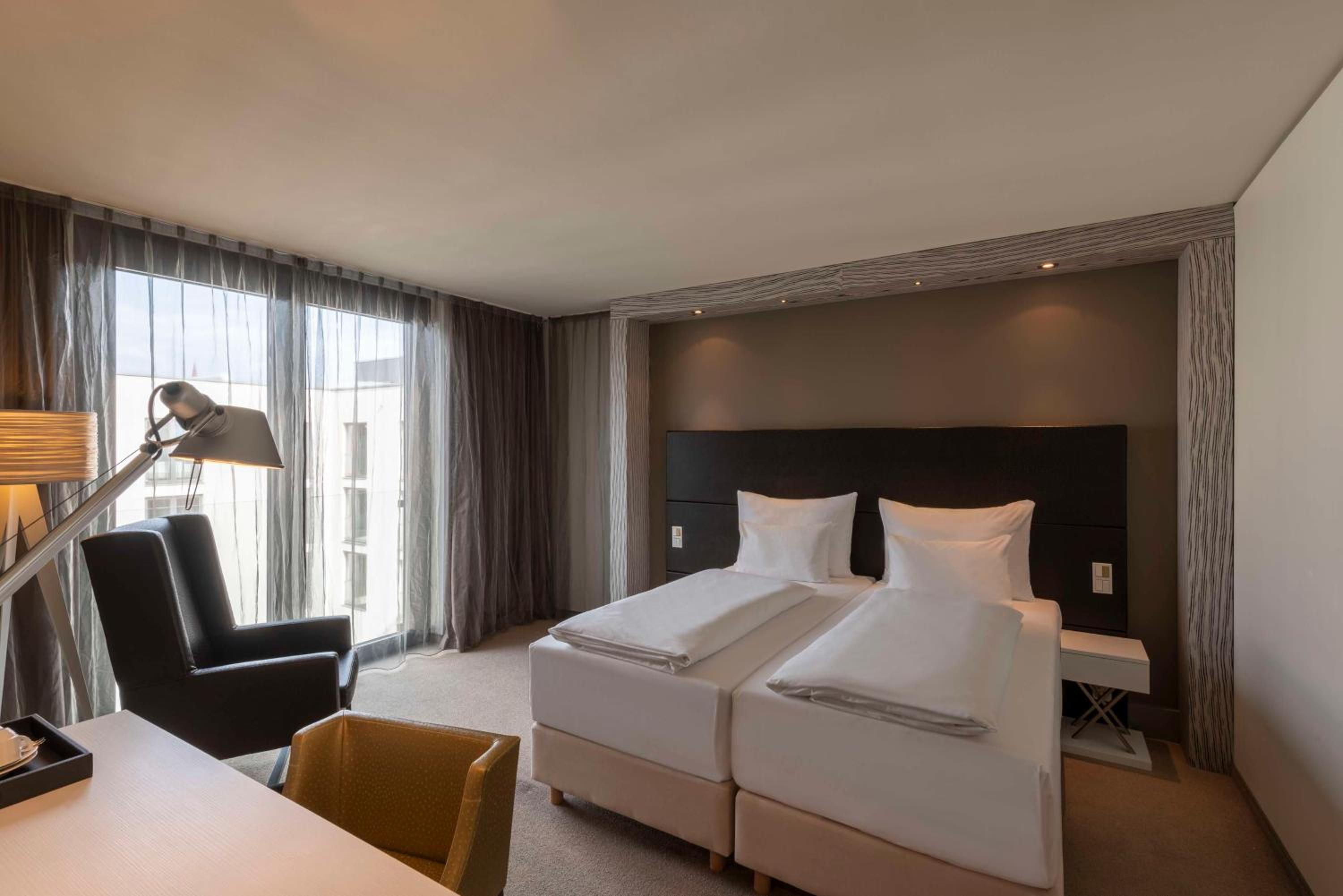 King Room - Mobility Accessible  photo 2
