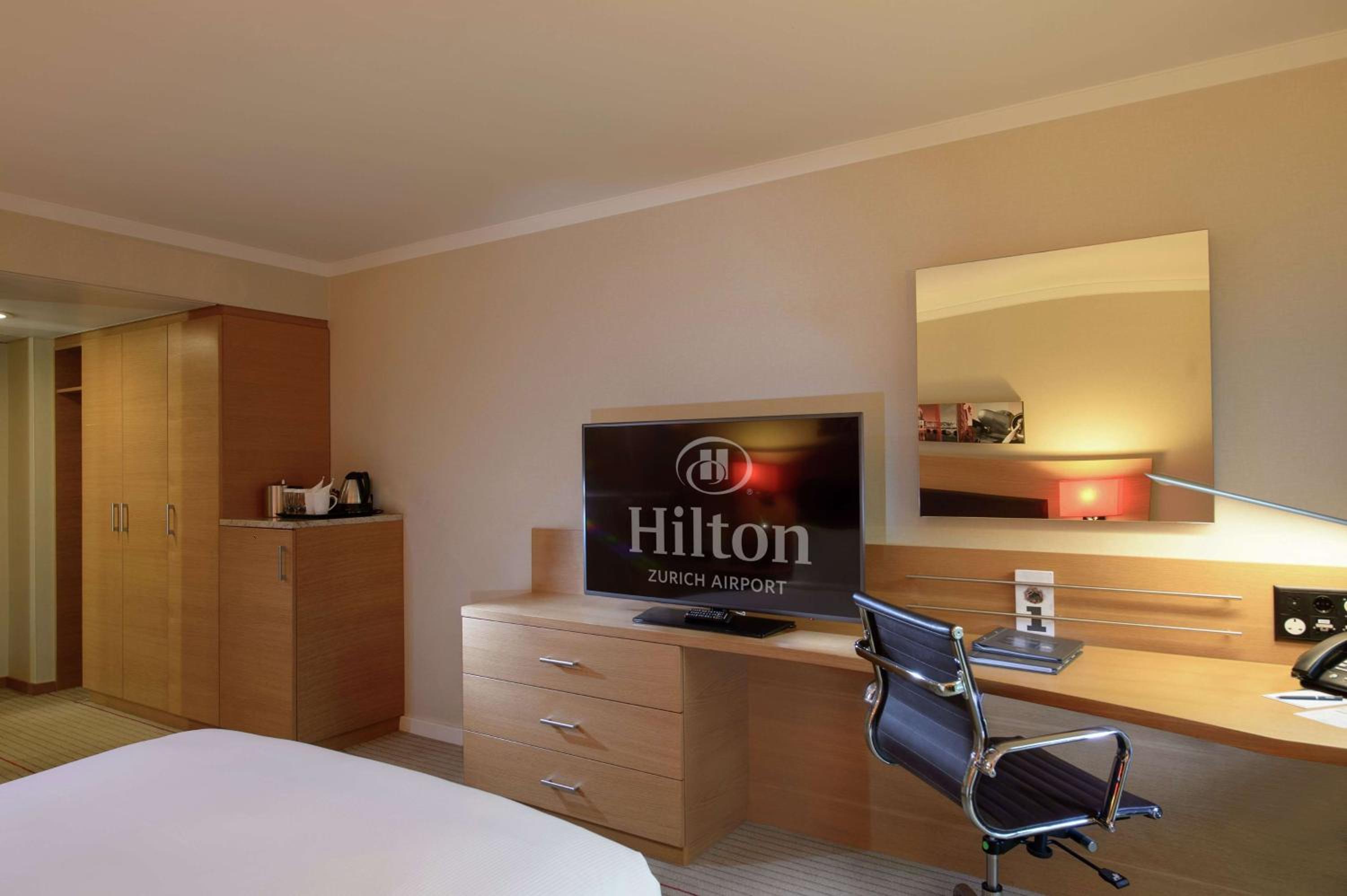 Deluxe Queen Room photo 2