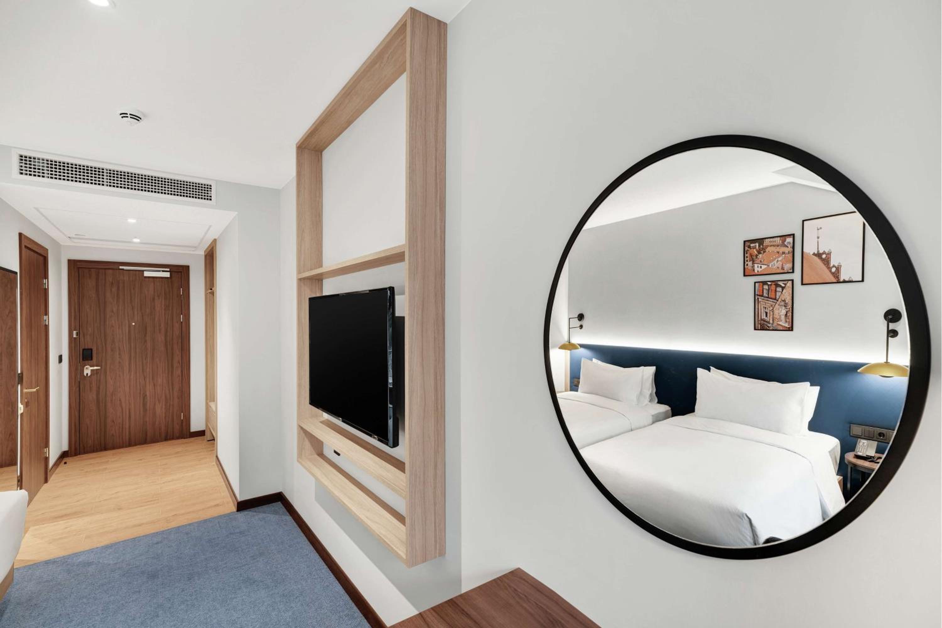 Twin Room - Photo 2