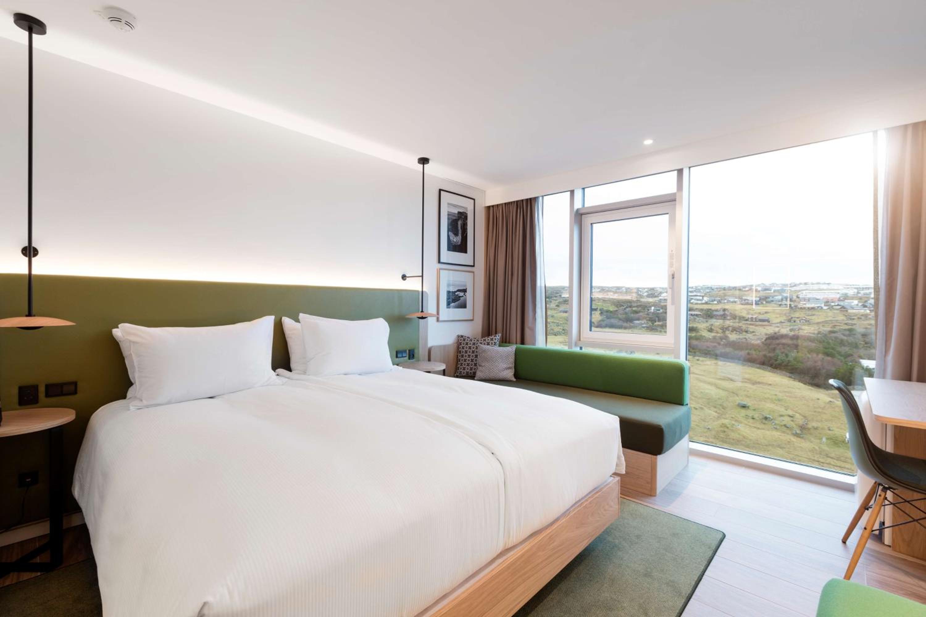 King Room with View - Photo 2
