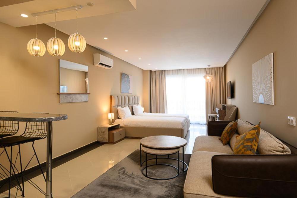 Standard Double Suite - Photo 13