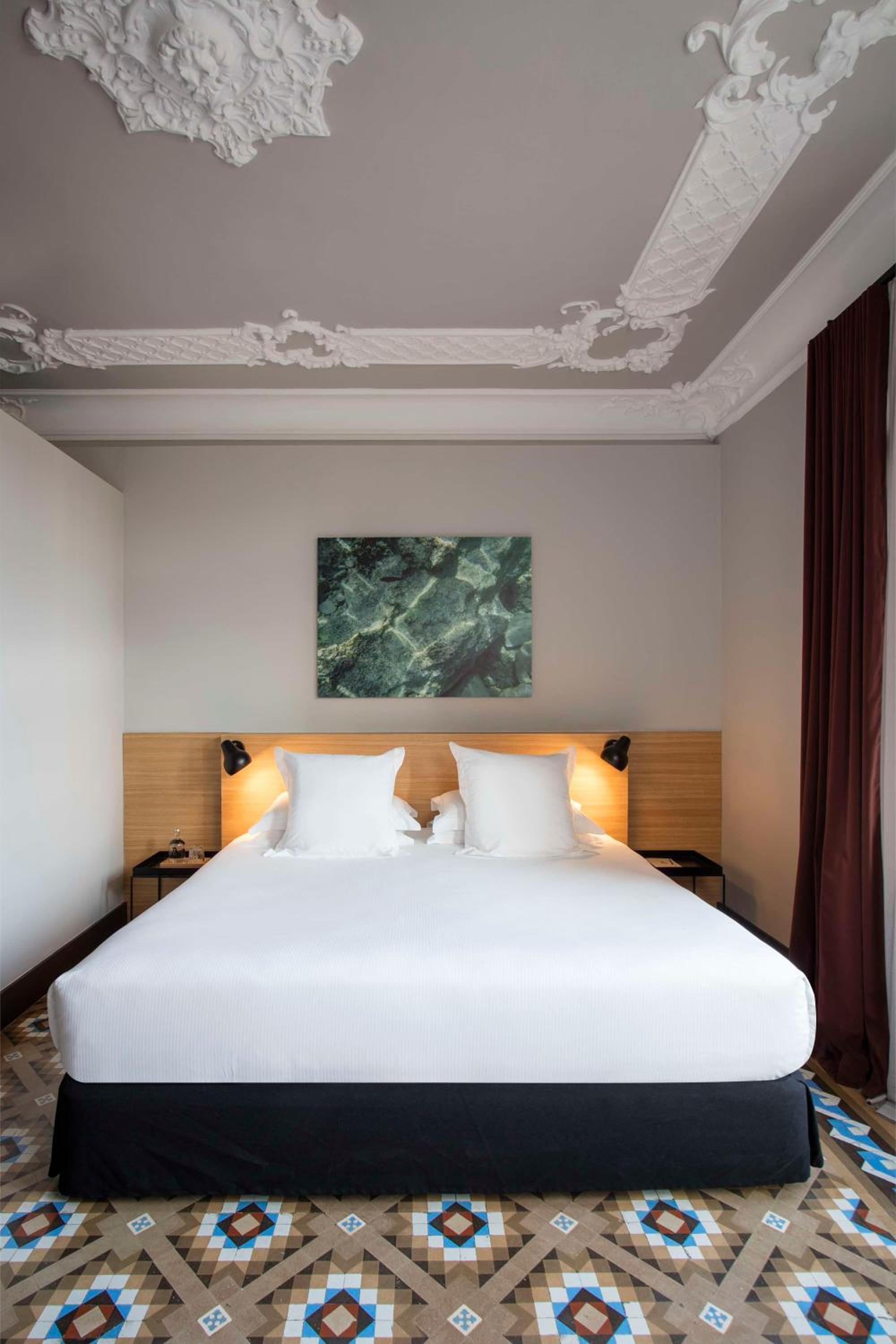 Modernist Premium King Room