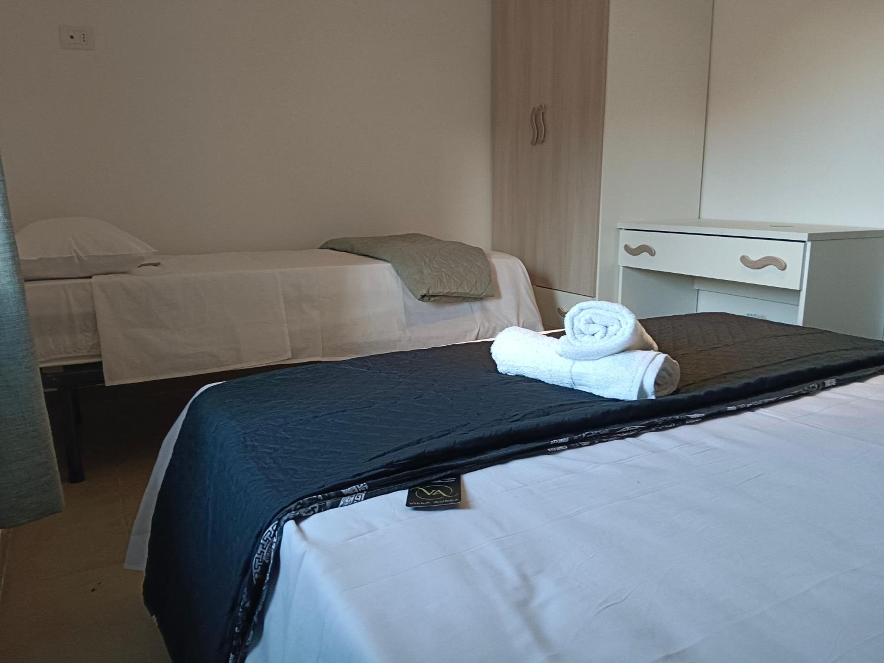 Triple Room with Private Bathroom photo 1