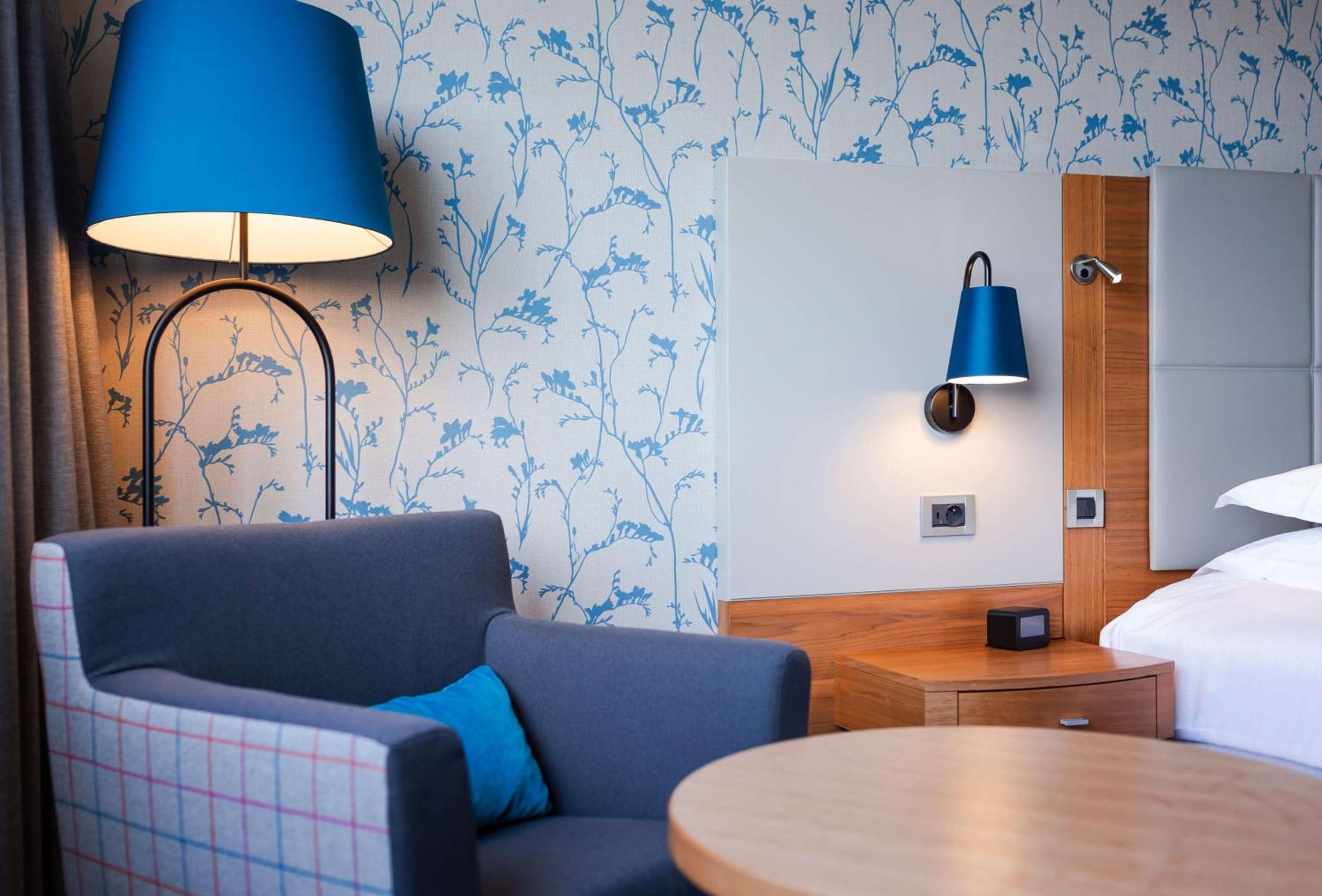 Deluxe King Room photo 3