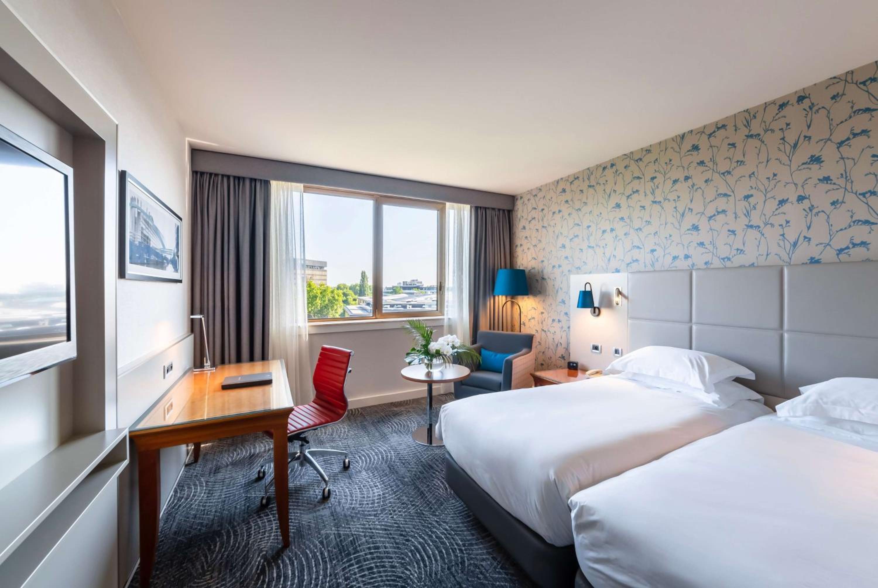 Deluxe Twin Room photo 2