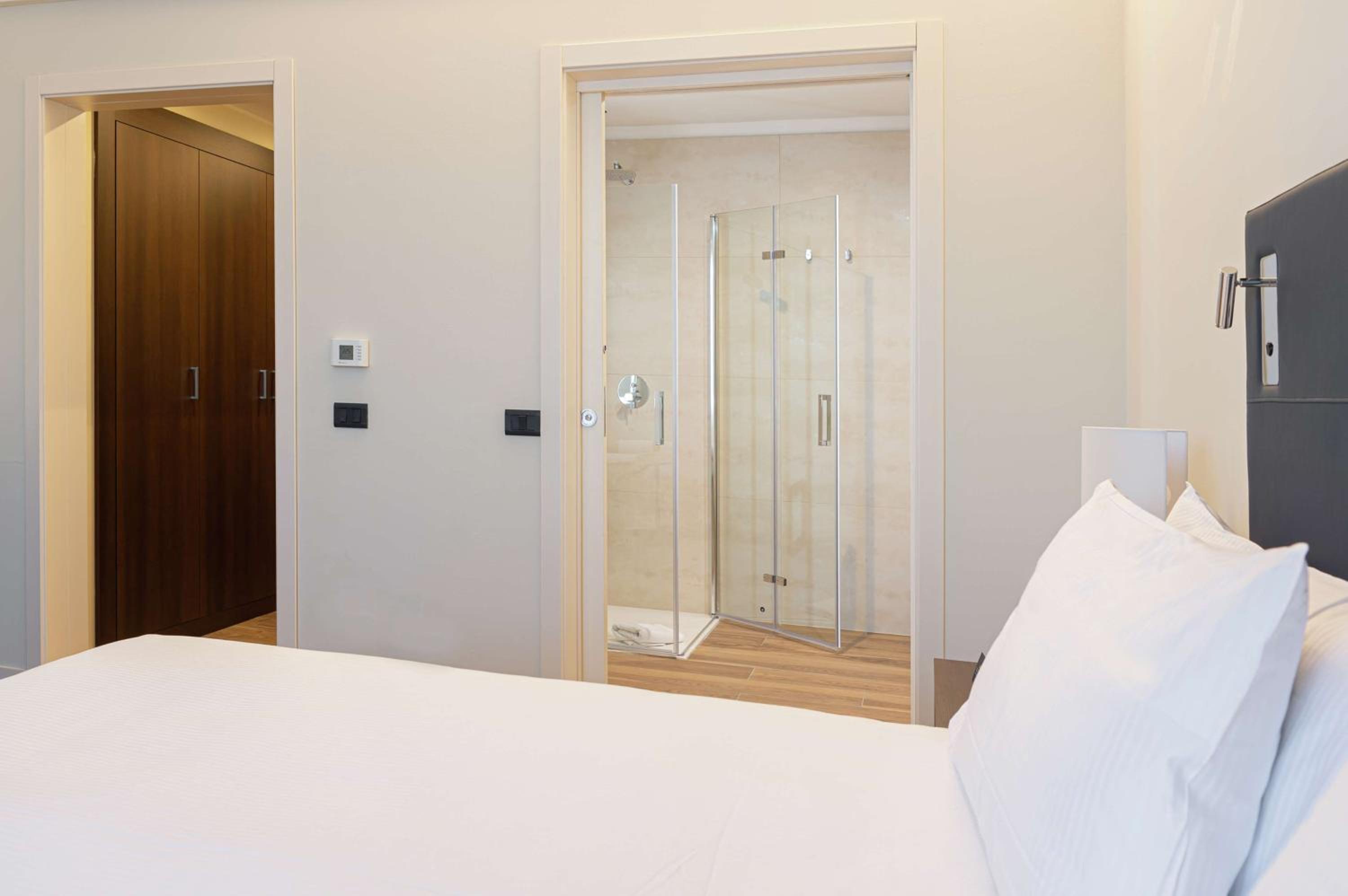 King Room - Mobility Accessible