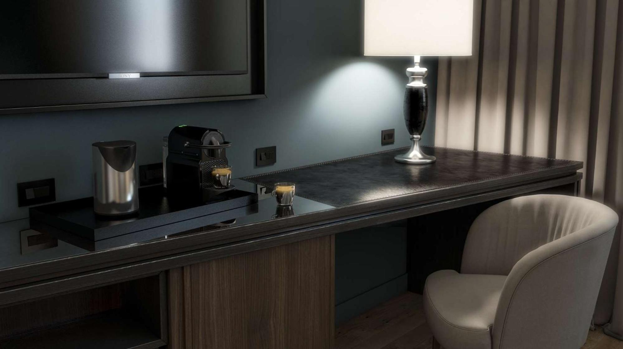 Deluxe King Room - Photo 7