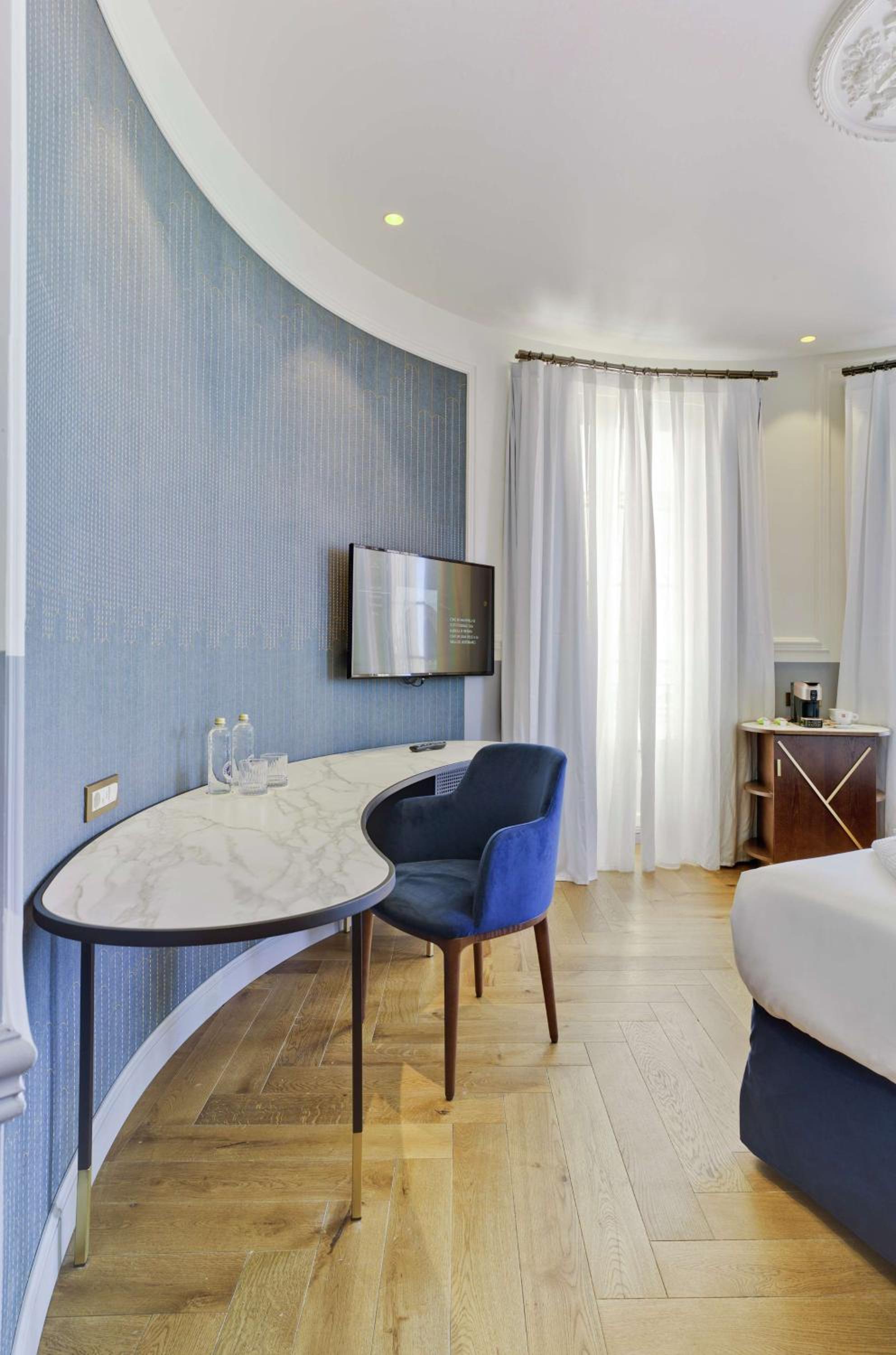 Joaquin Room with Sea View
