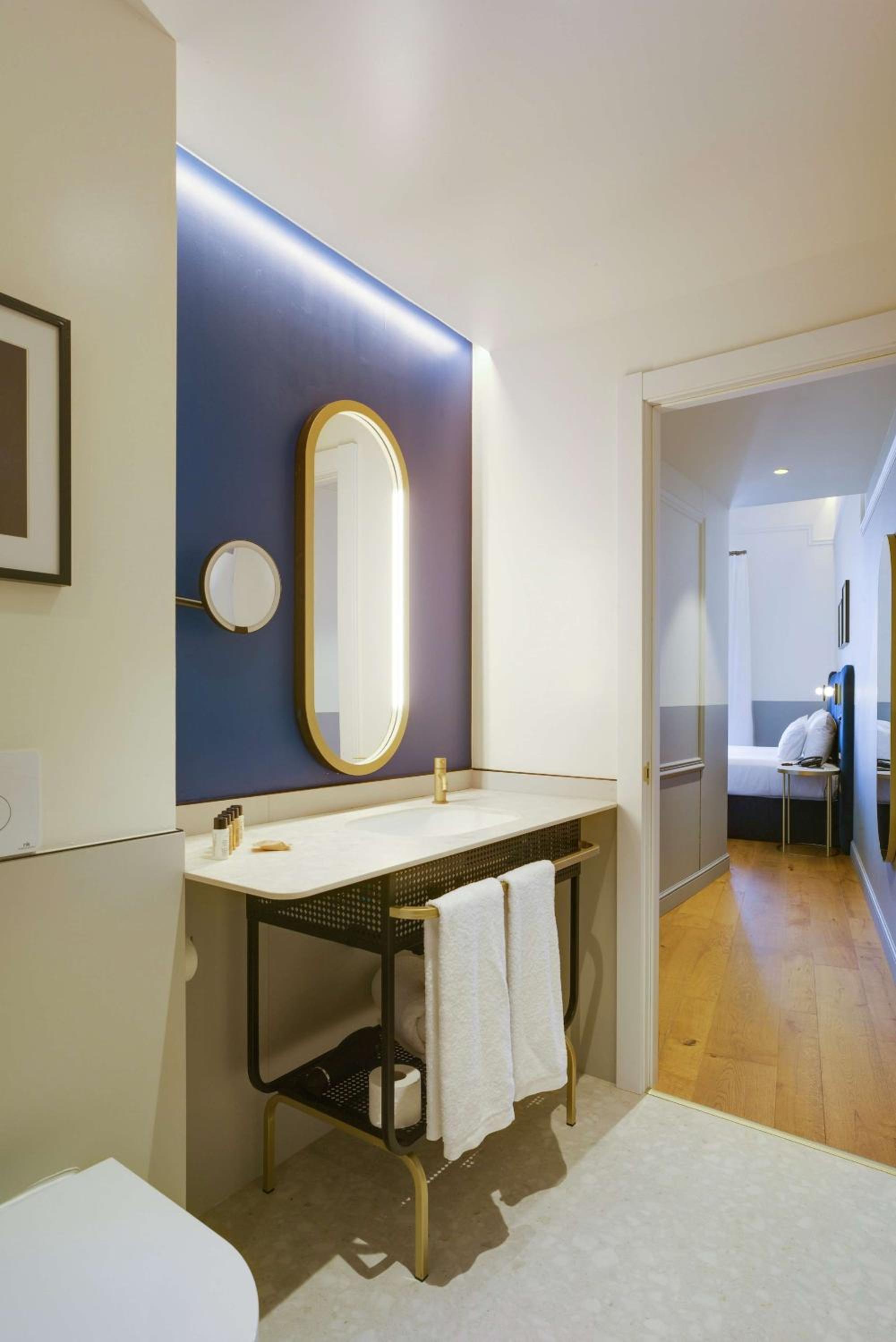Carmen Room with Sea View thumbnail 5