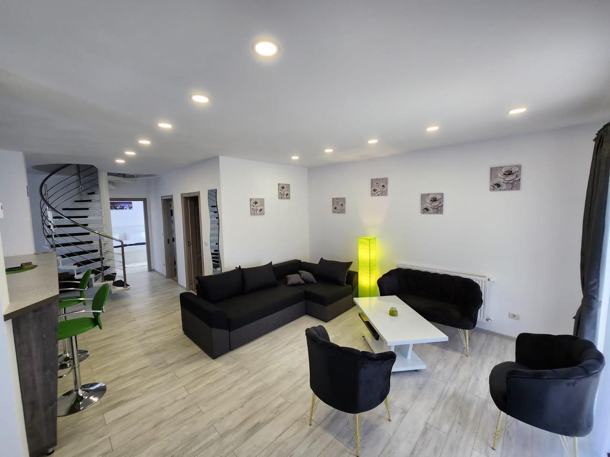 Three-Bedroom Villa photo 1