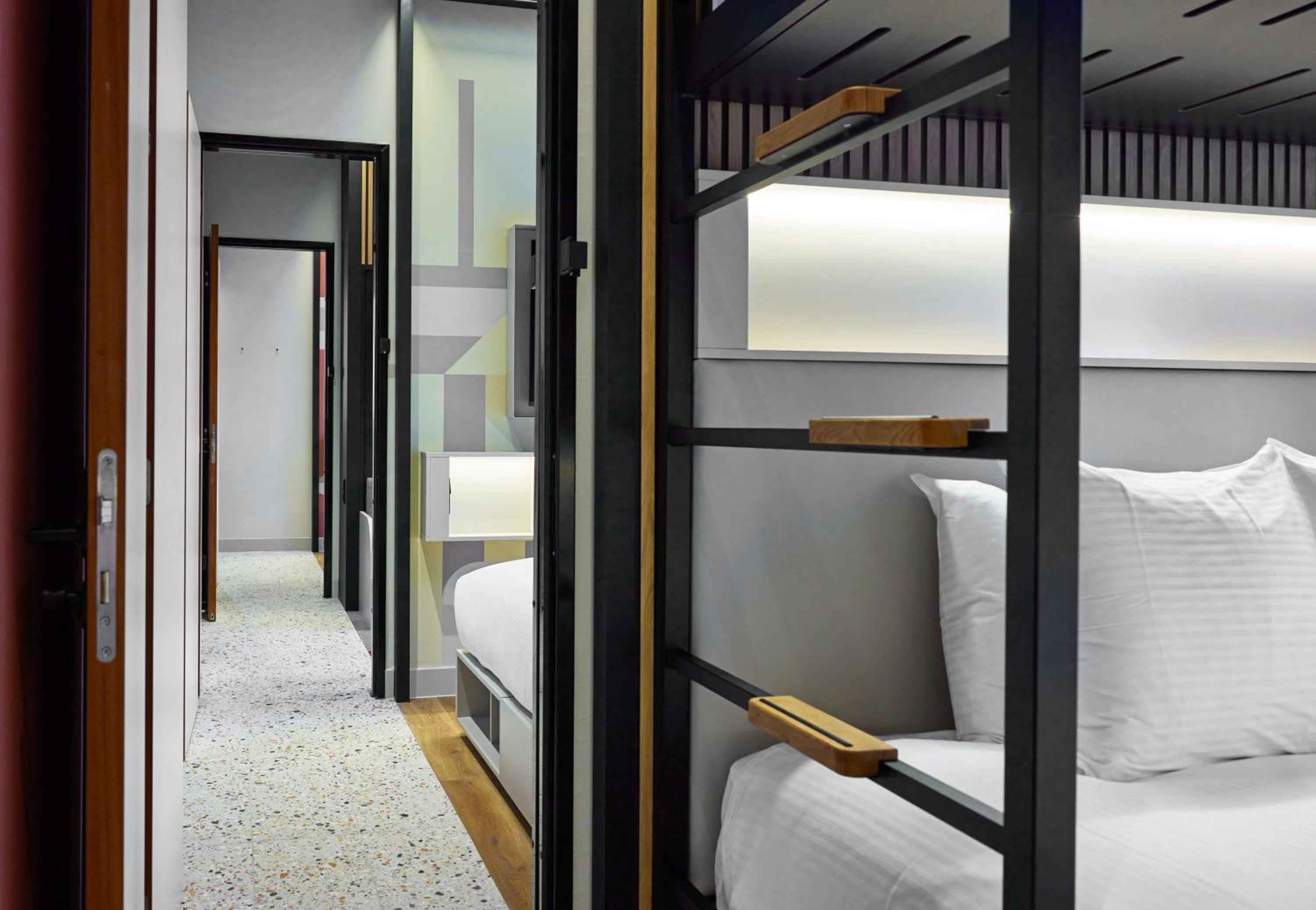 One-Bedroom King Suite