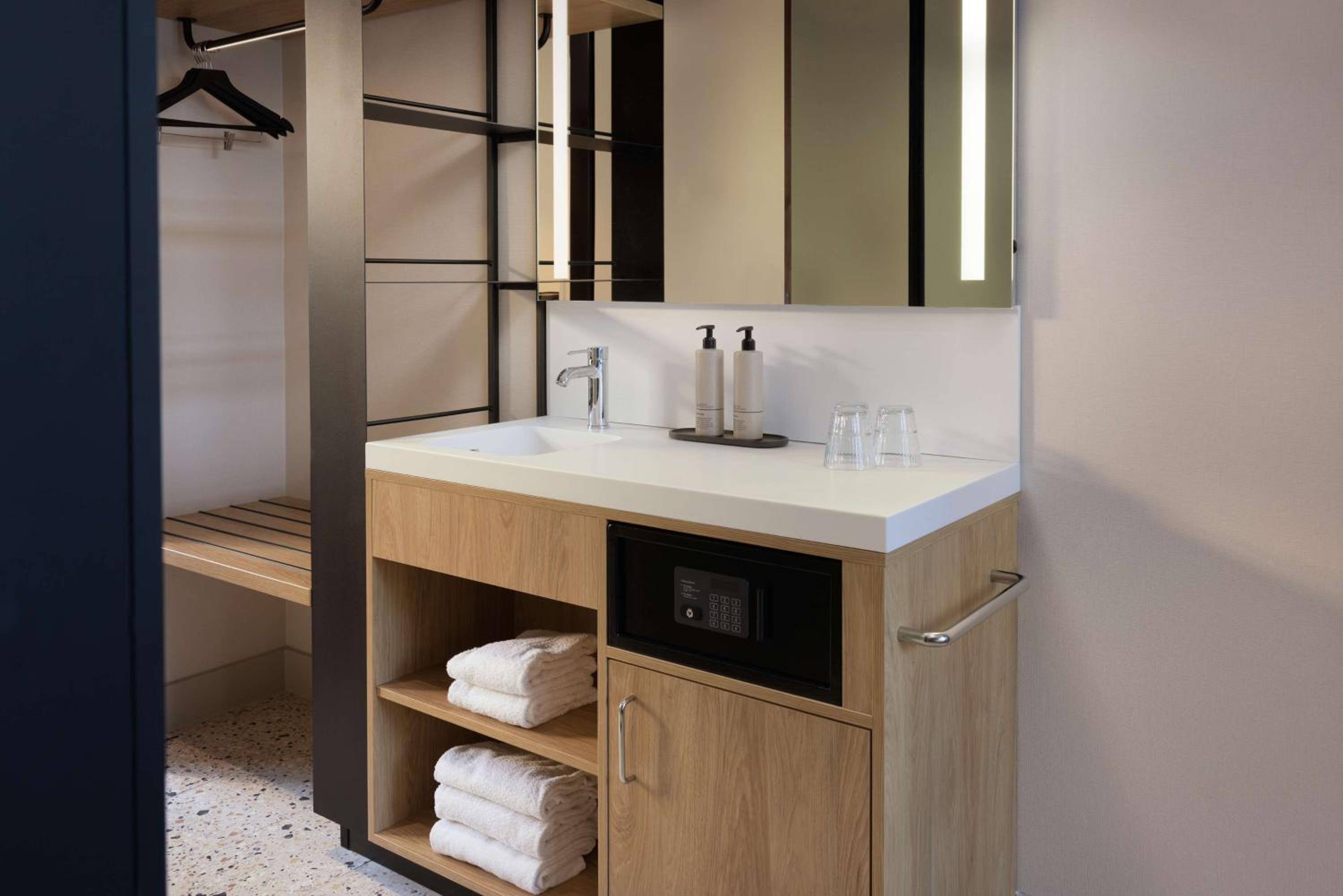 King Room - Photo 11