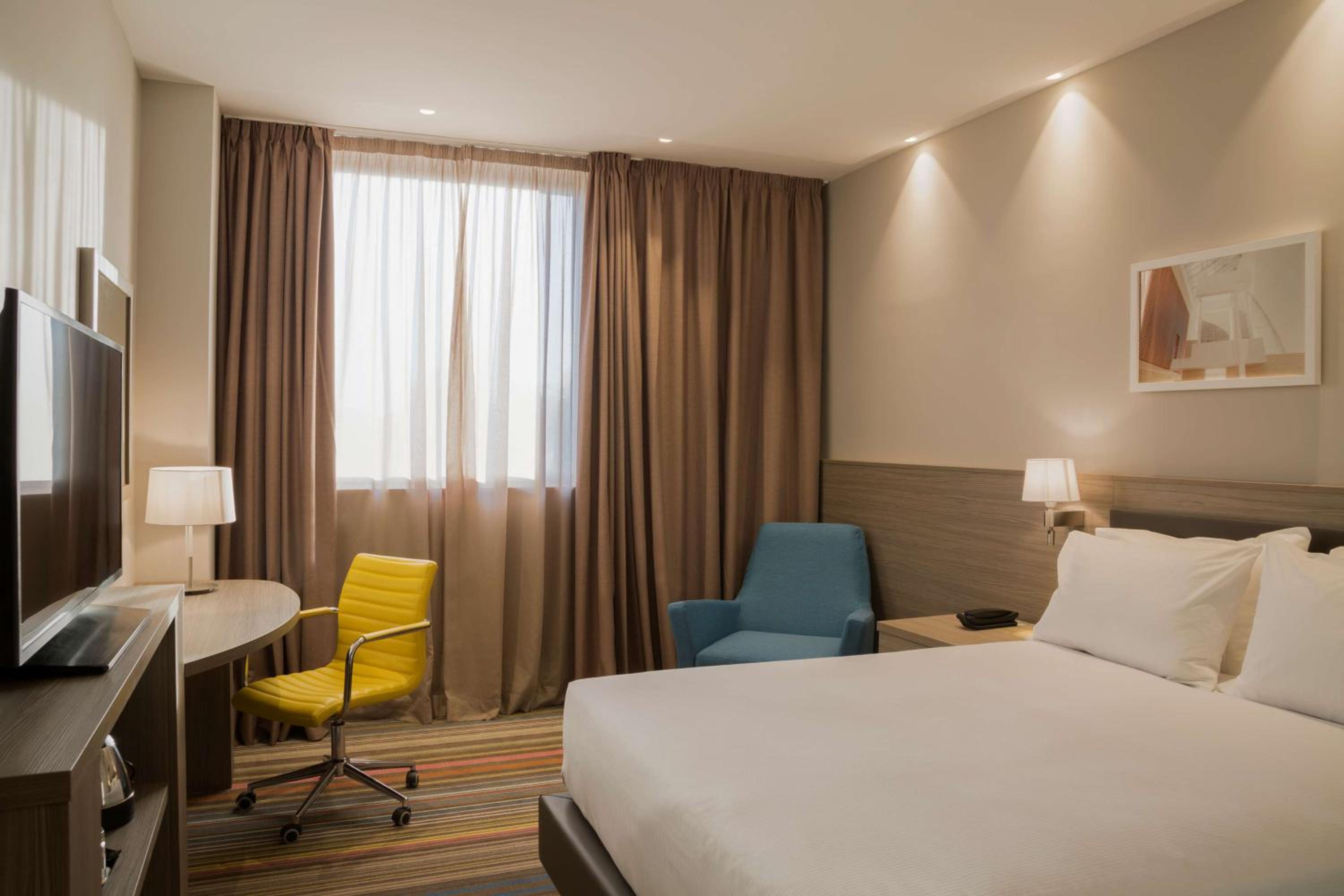 Queen Room