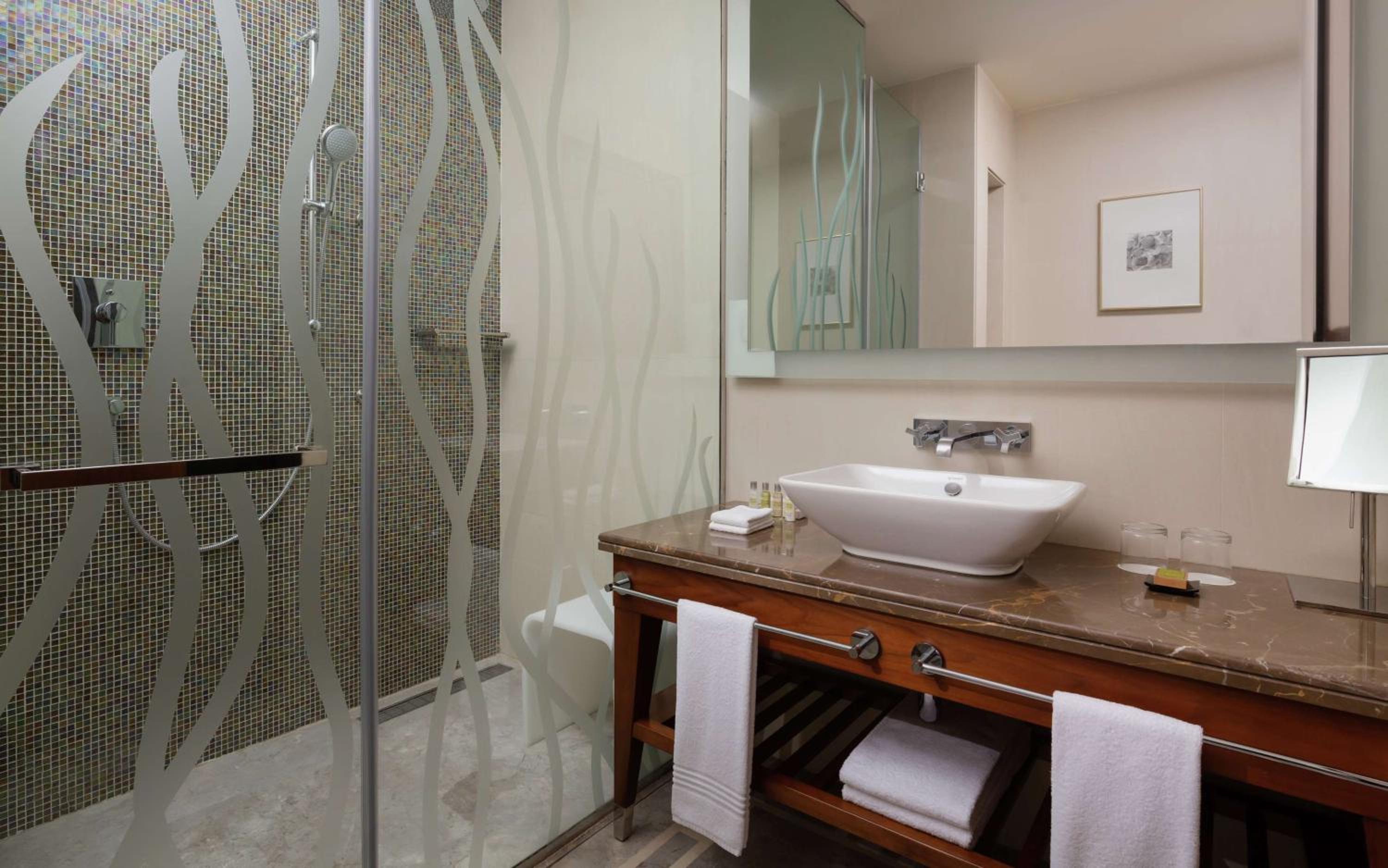 King Guest Room photo 3