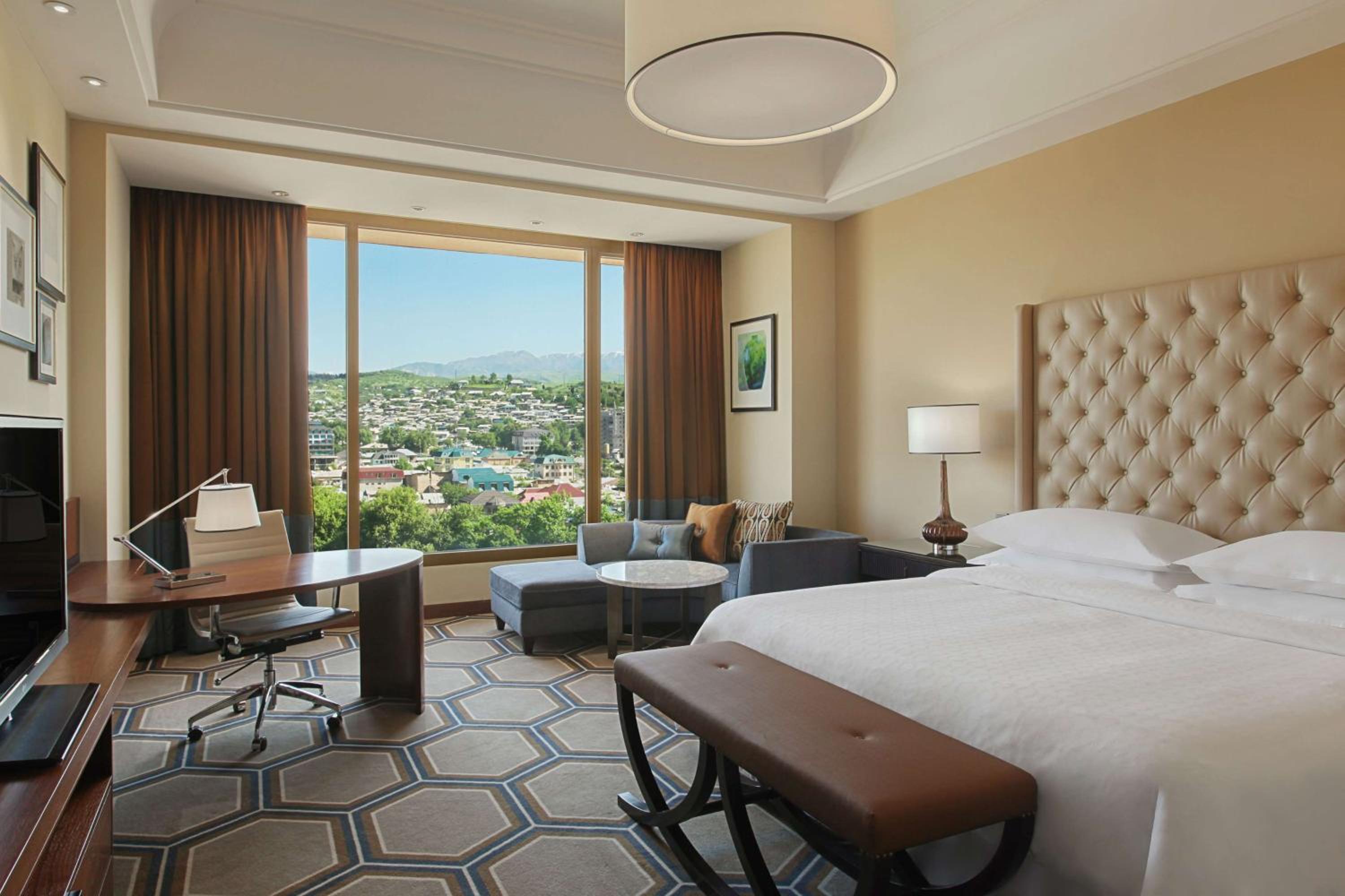 King Room - Mobility Accessible